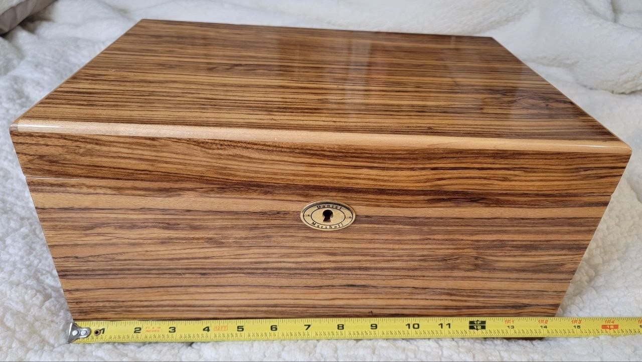 Daniel Marshall Ambiente Humidor for Cigar Zebrawood Edition