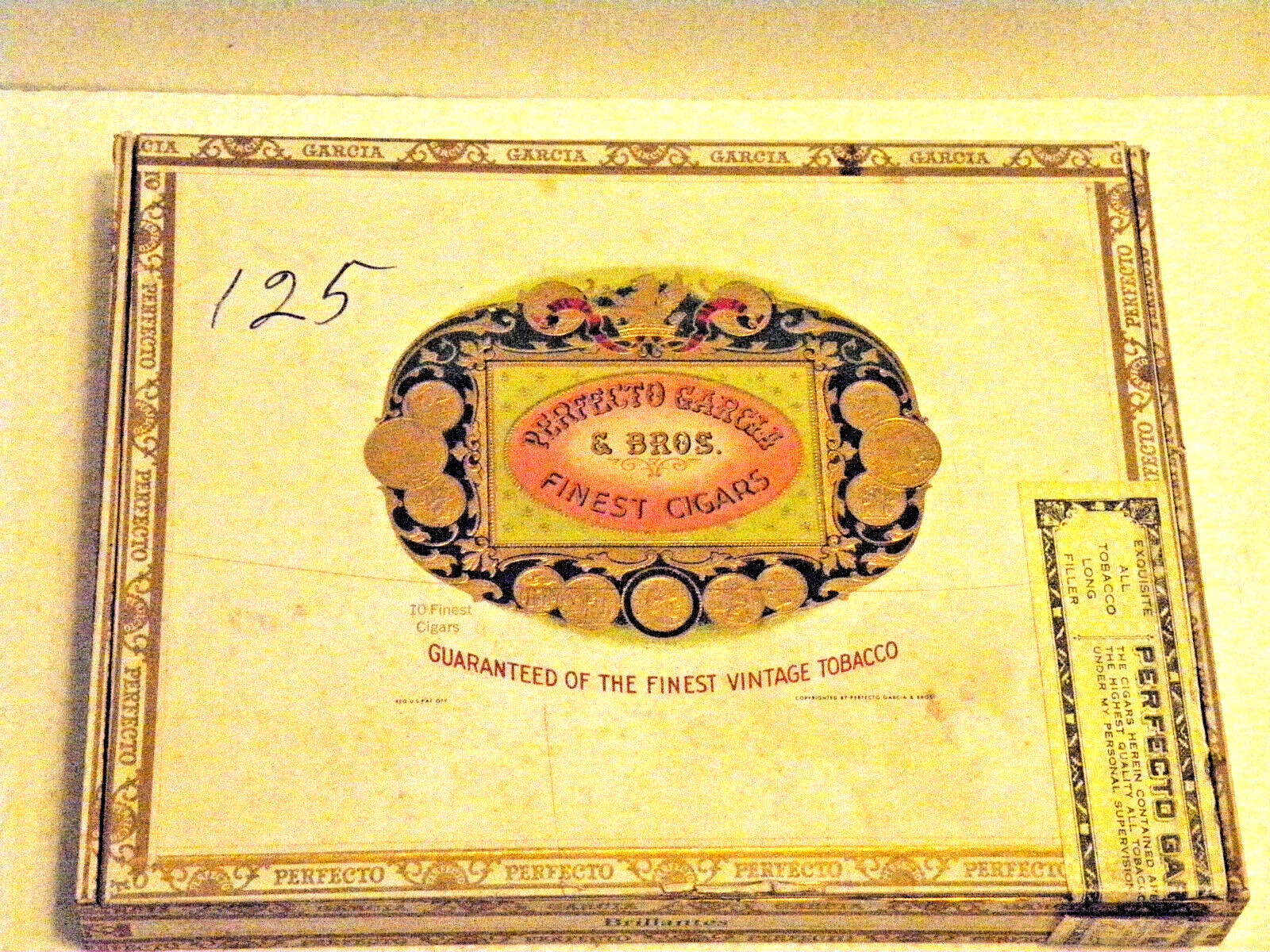 Vintage Perfecto Garcia & Bros Cigar Box Tampa Fl 10.5″L x 8’W, 10 GLASS 8″TUBES