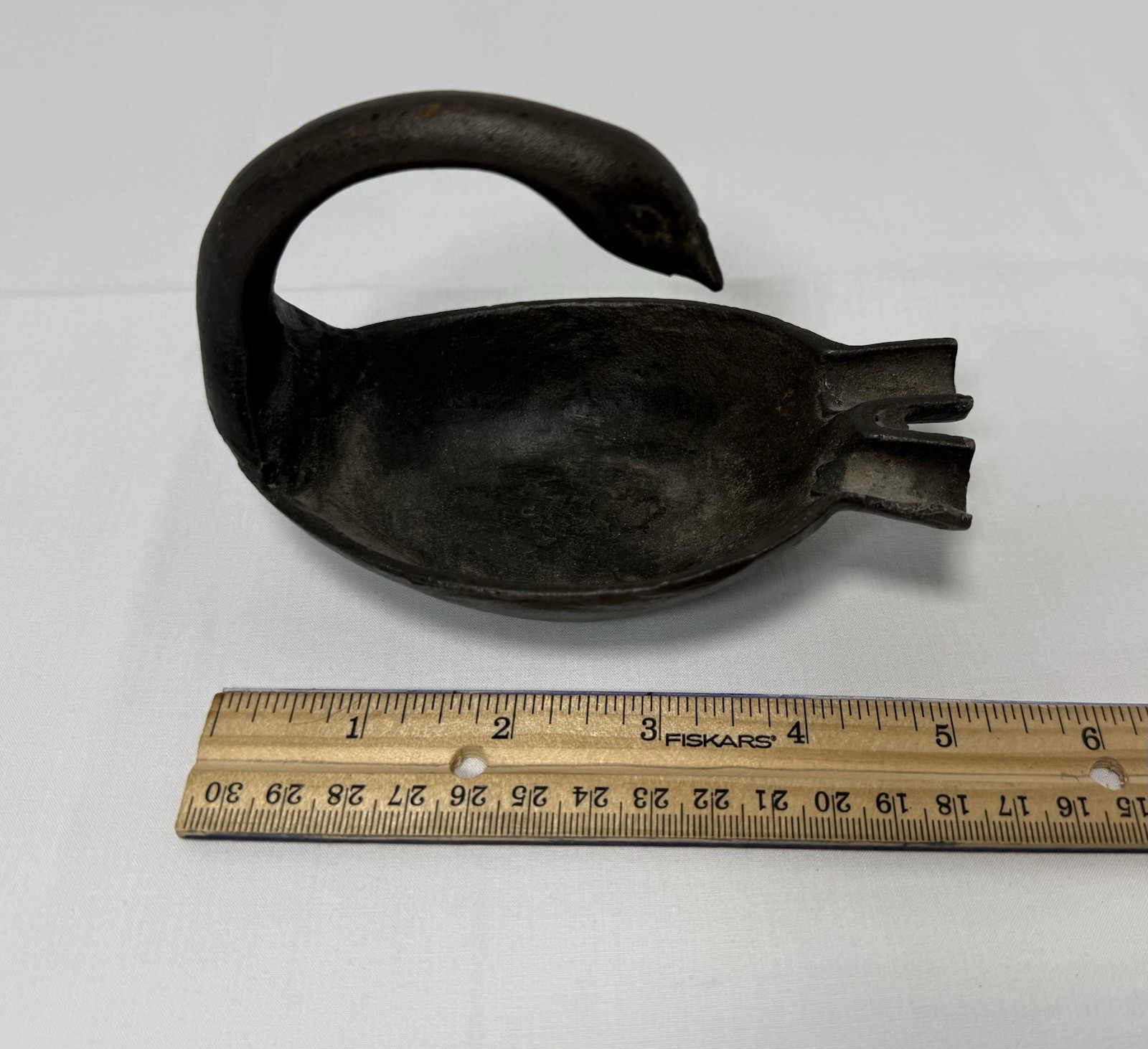 Rare Vintage Art Deco MCM Cast Iron Swan Ashtray