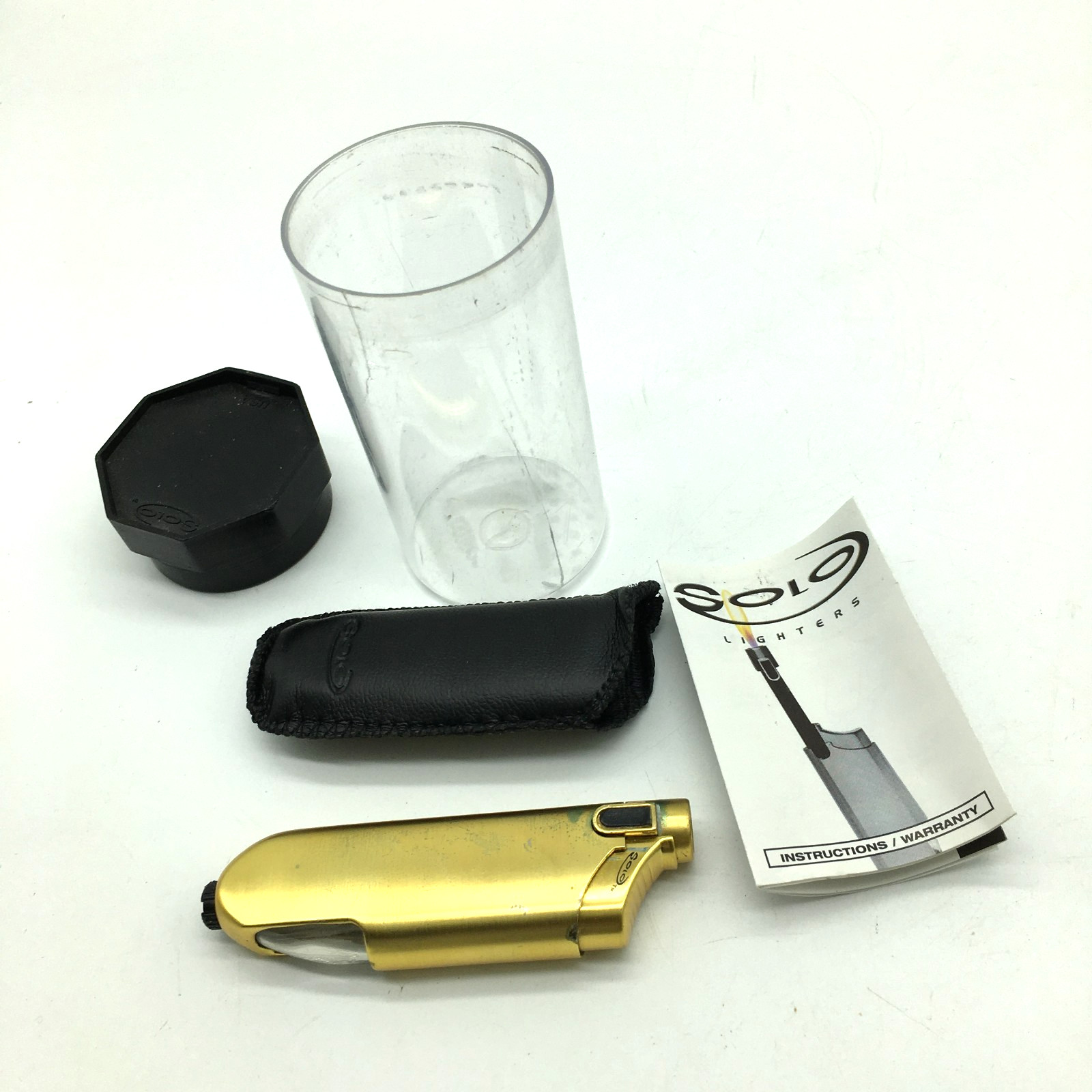 Solo Slim Lighter Gold in Box Leather Display Case