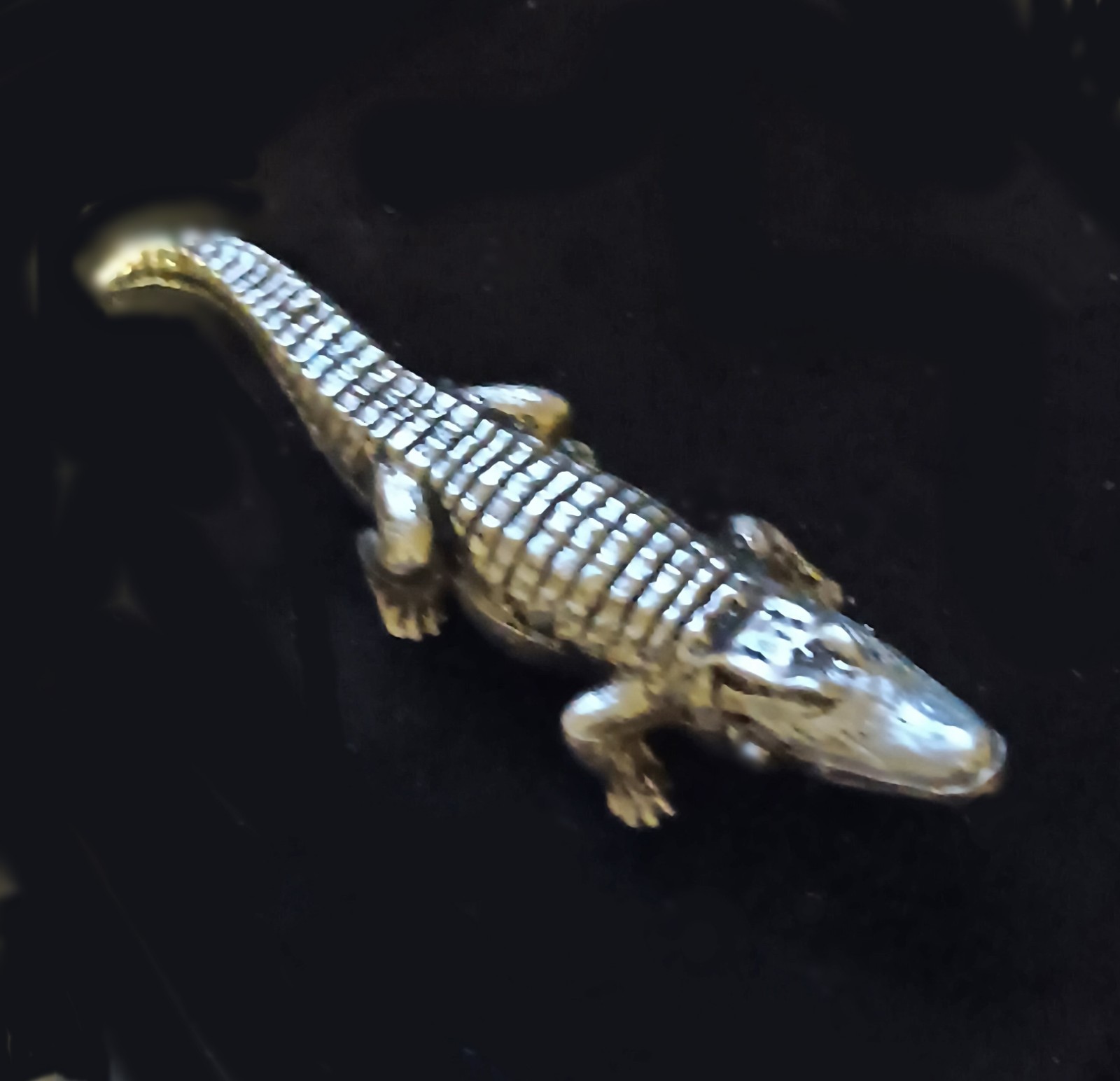 Vintage Mechanical Gator ROACH CLIP Silver tone