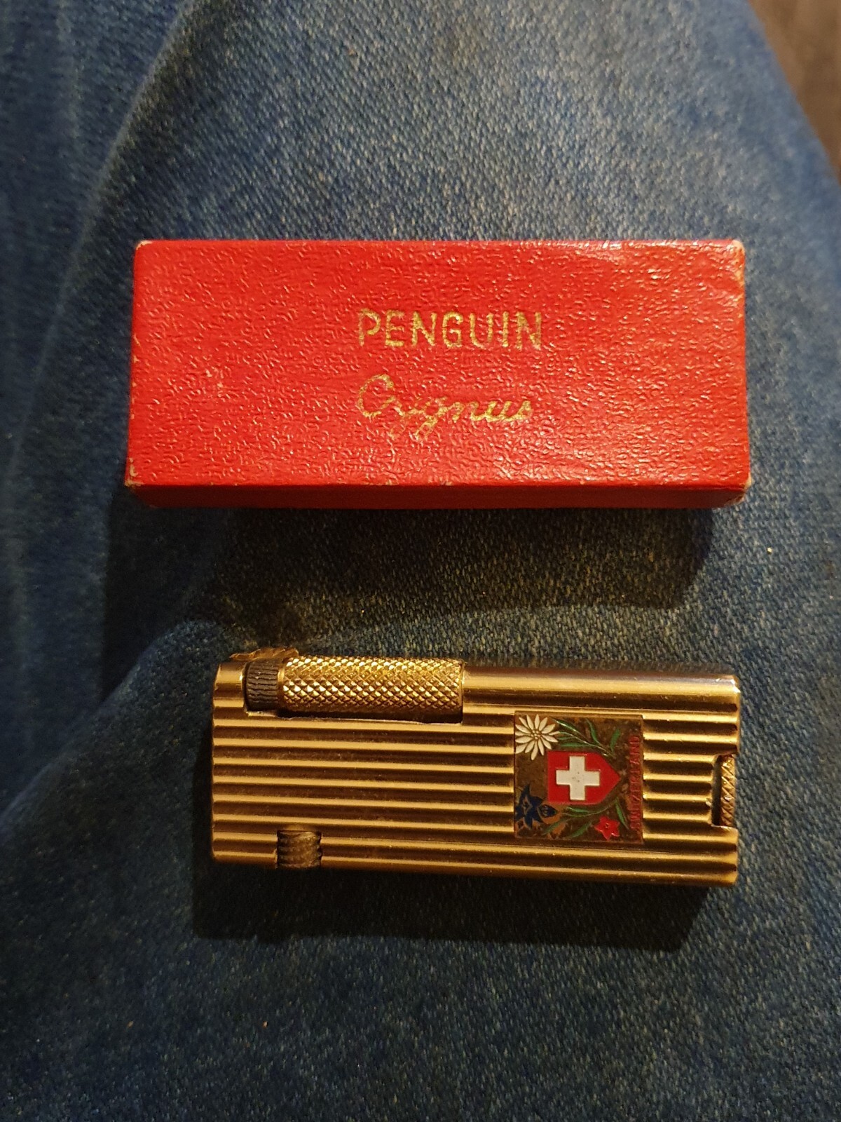 Penguin Cygnus lighter NOS Boxed