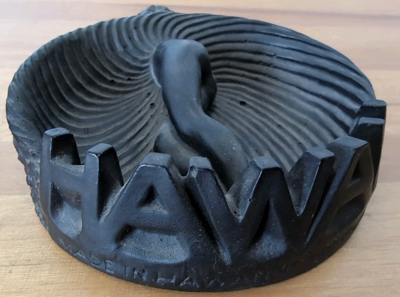 Hawaiian Hula Girl Ashtray Made with Hawaii lava 1974 (read sticker on back)