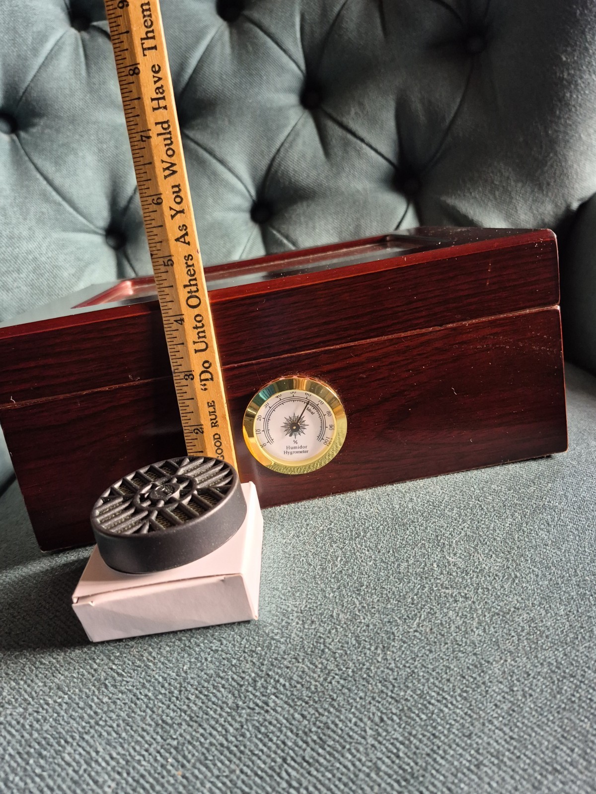Humidor Supreme Glasstop Cedar Lined & Divider Cigar Humidifier Vietnam