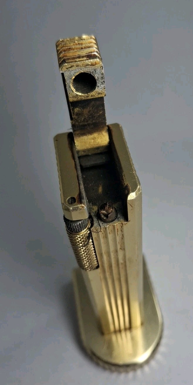 VINTAGE CYGNUS GoldTone Flip Top Skyscraper 4.25″ ArtDeco TableLighter, Japanese