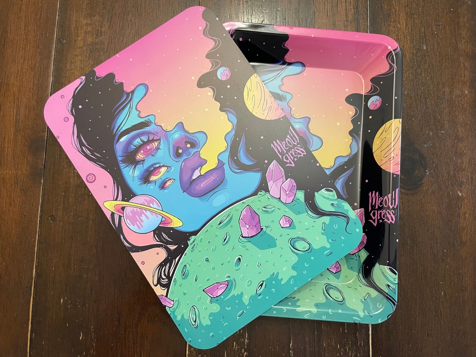 Premium Rolling Tray Ash Tray Magnet Lid Neon Space Trip Girl 7inx5in