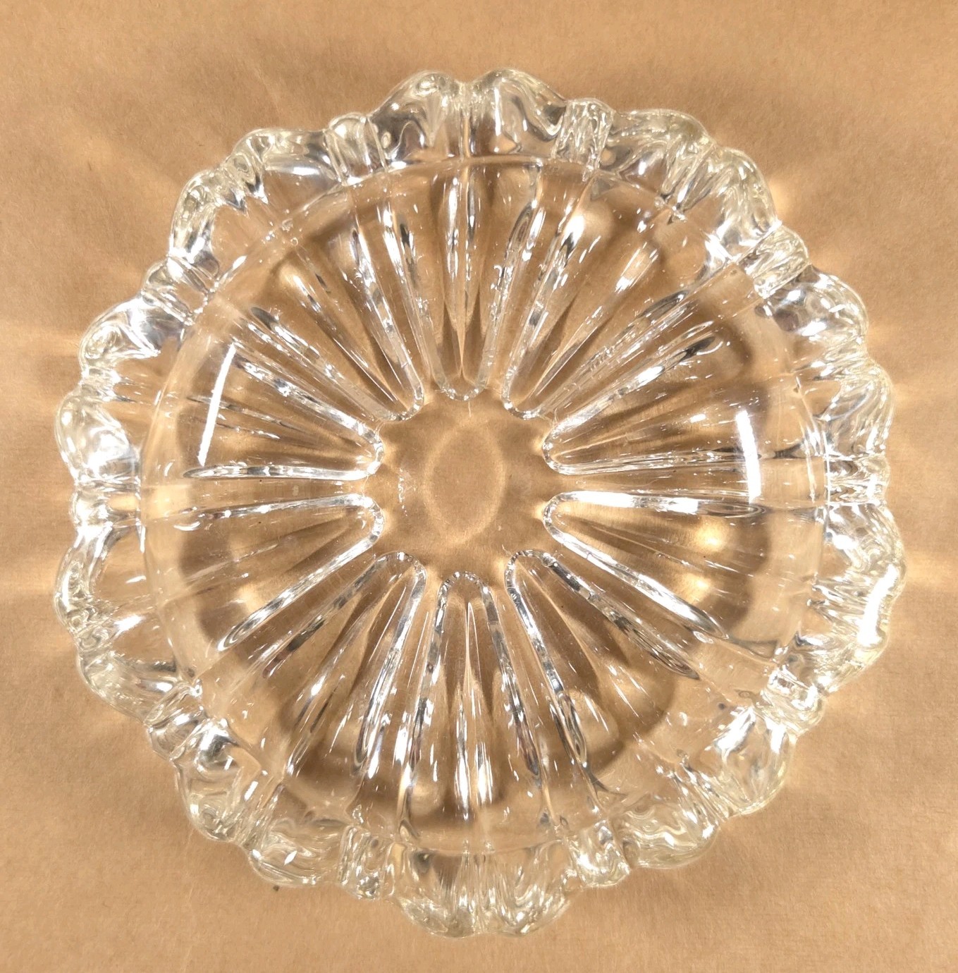 Vintage 3 Hazel Atlas Nesting Ashtrays Clear Glass Fluted Daisy Flower Shaped