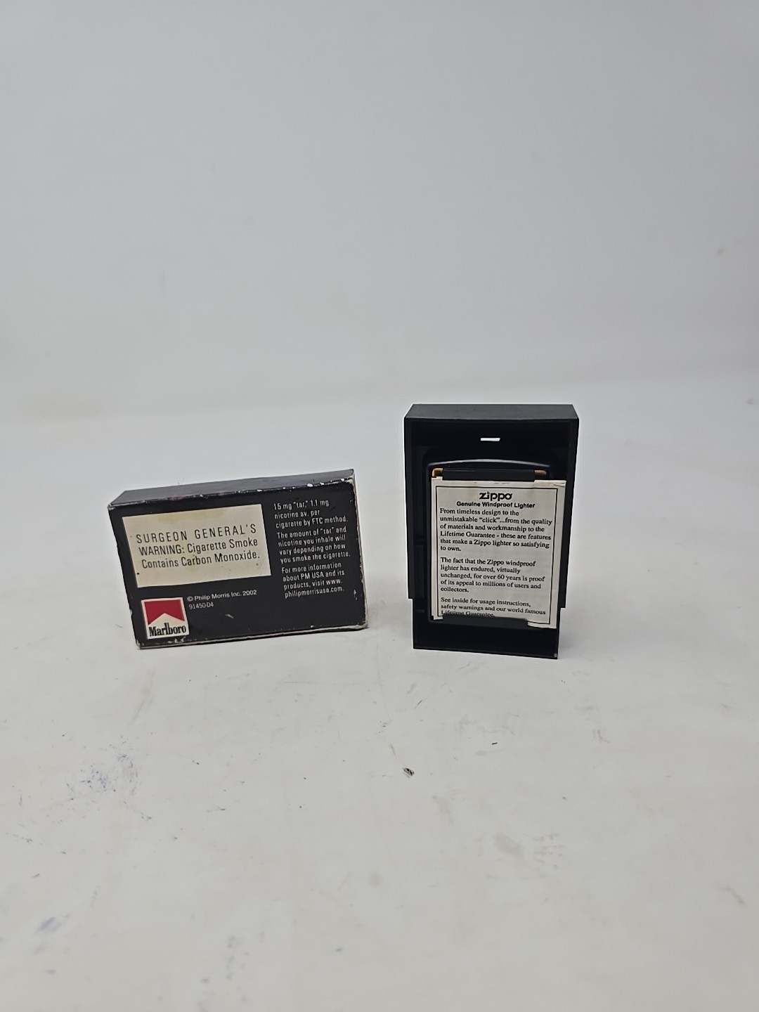 Vintage – Marlboro Brushed Brass – Zippo Lighter NOS