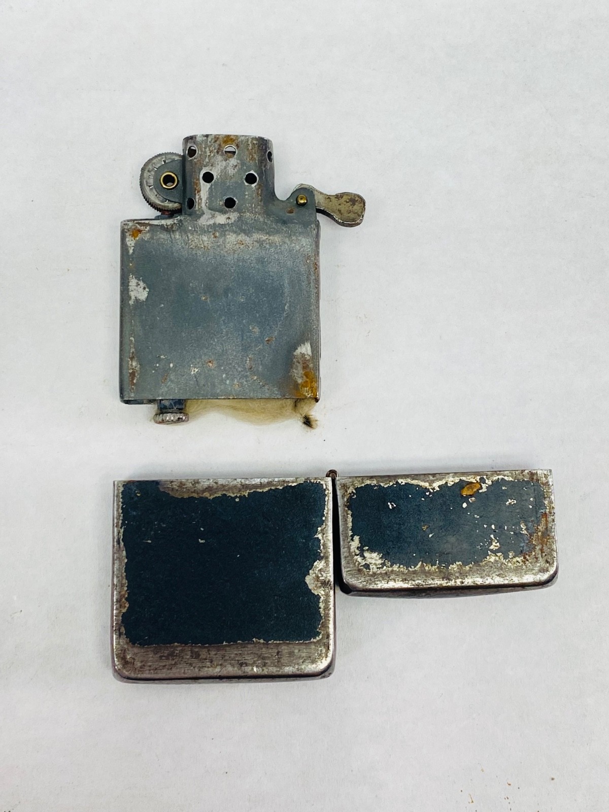 UNMARKED INSERT WWII Zippo Lighter Black Crackle 1942 4 Barrel Hinge 14 Hole