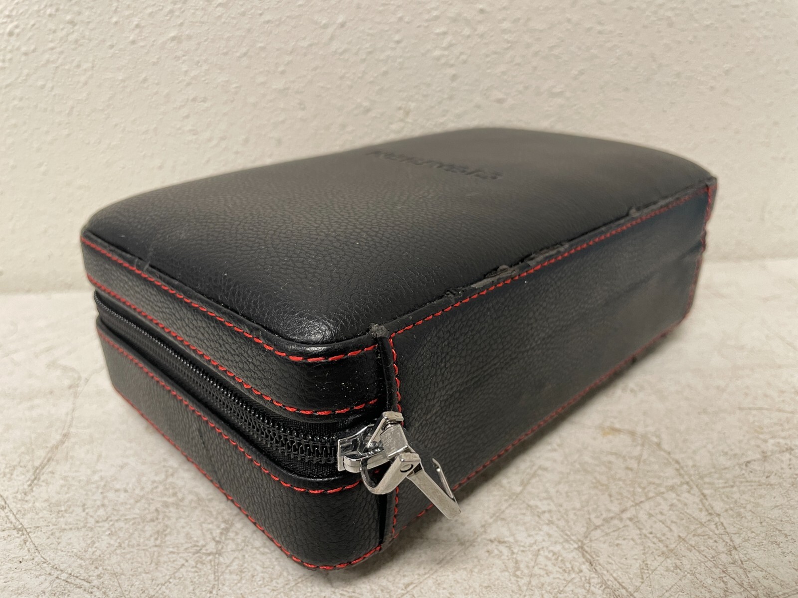 Galiner Cigar Humidor Leather Case with 3 Jet Torch Lighter & Cutter Set