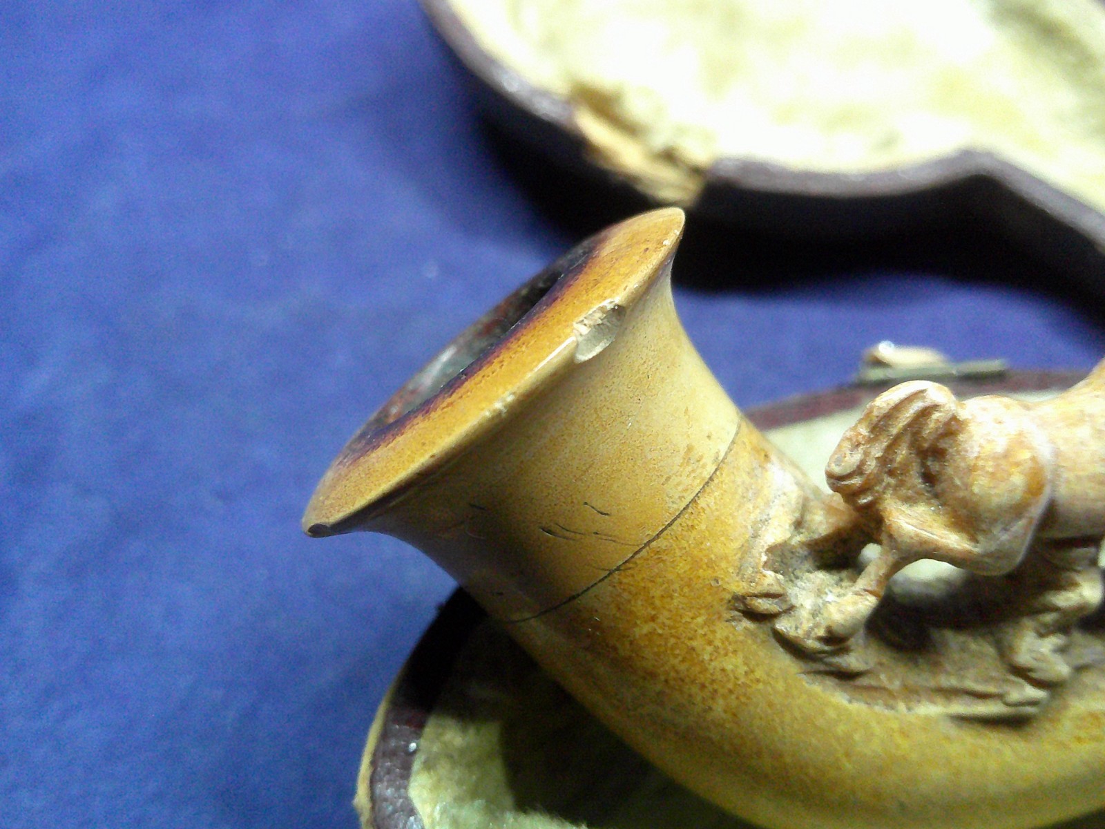 ✔️ANTIQUE CHEROOT MEERSCHAUM PIPE HORSE OVER 100 YEARS OLD, STEM, CASE -30