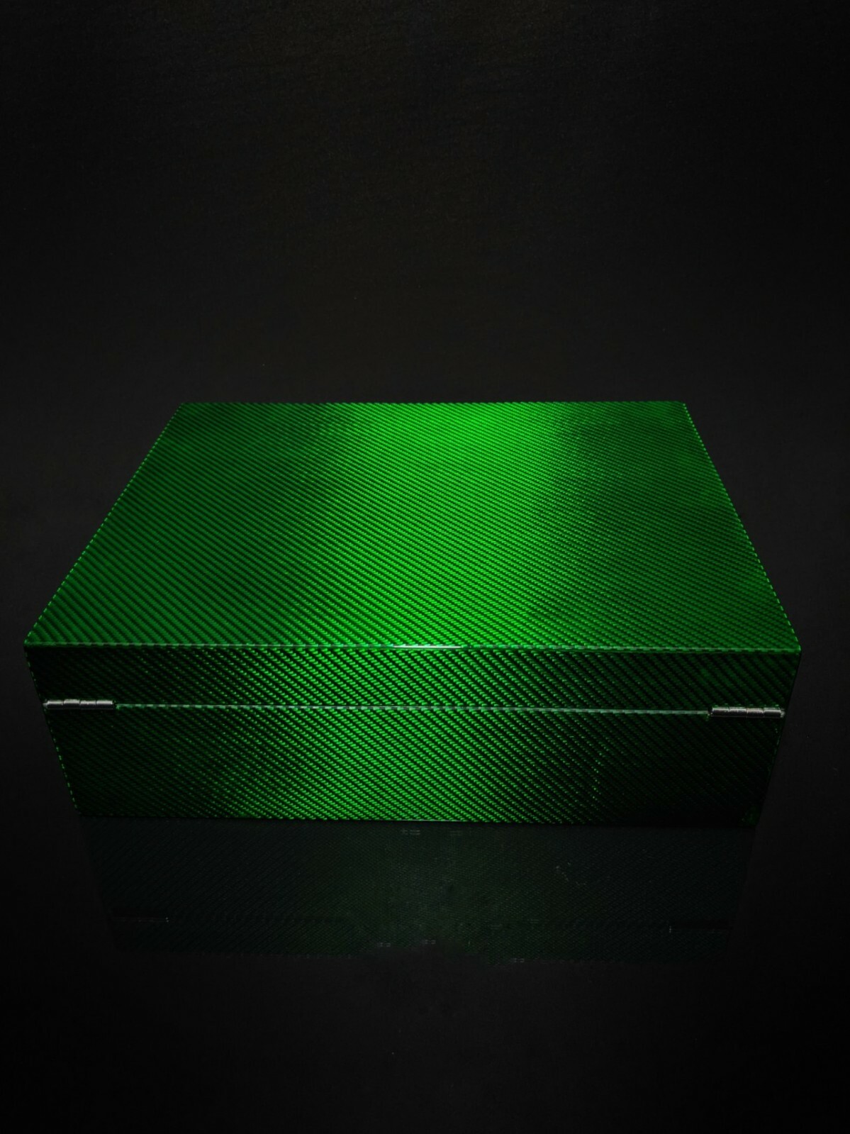 Green Carbon Fiber Humidor Measures 13 1/2 ” L x 10 3/4″ W x 4 3/8 ” H