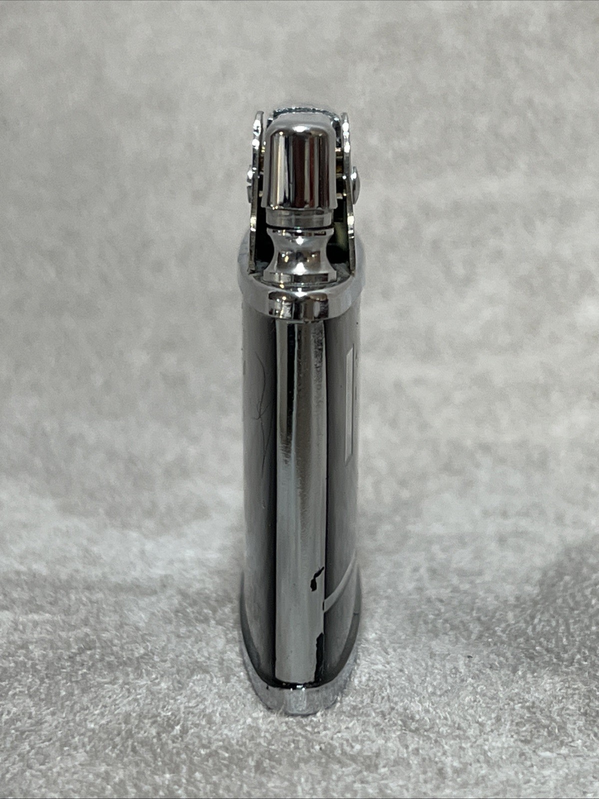 Vintage SMC Supreme slim/flat chrome & black enamel lighter. New old stock Works