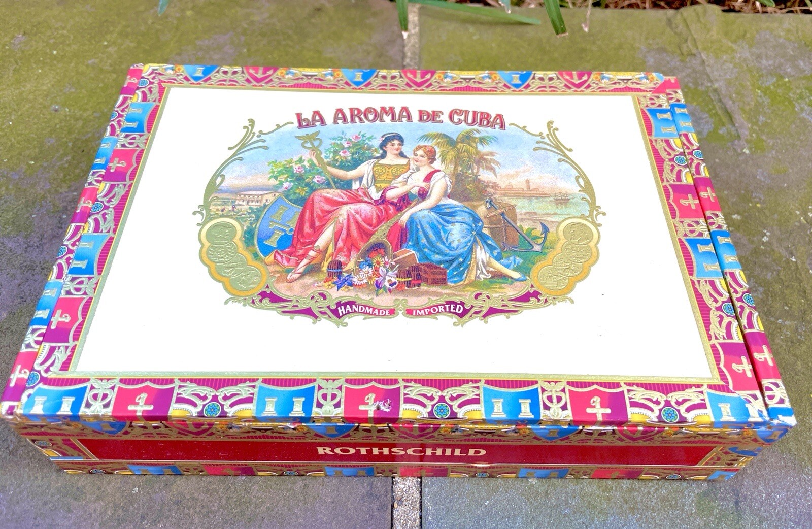 La Aroma de Cuba Empty Cigar Box, Made in Nicaragua