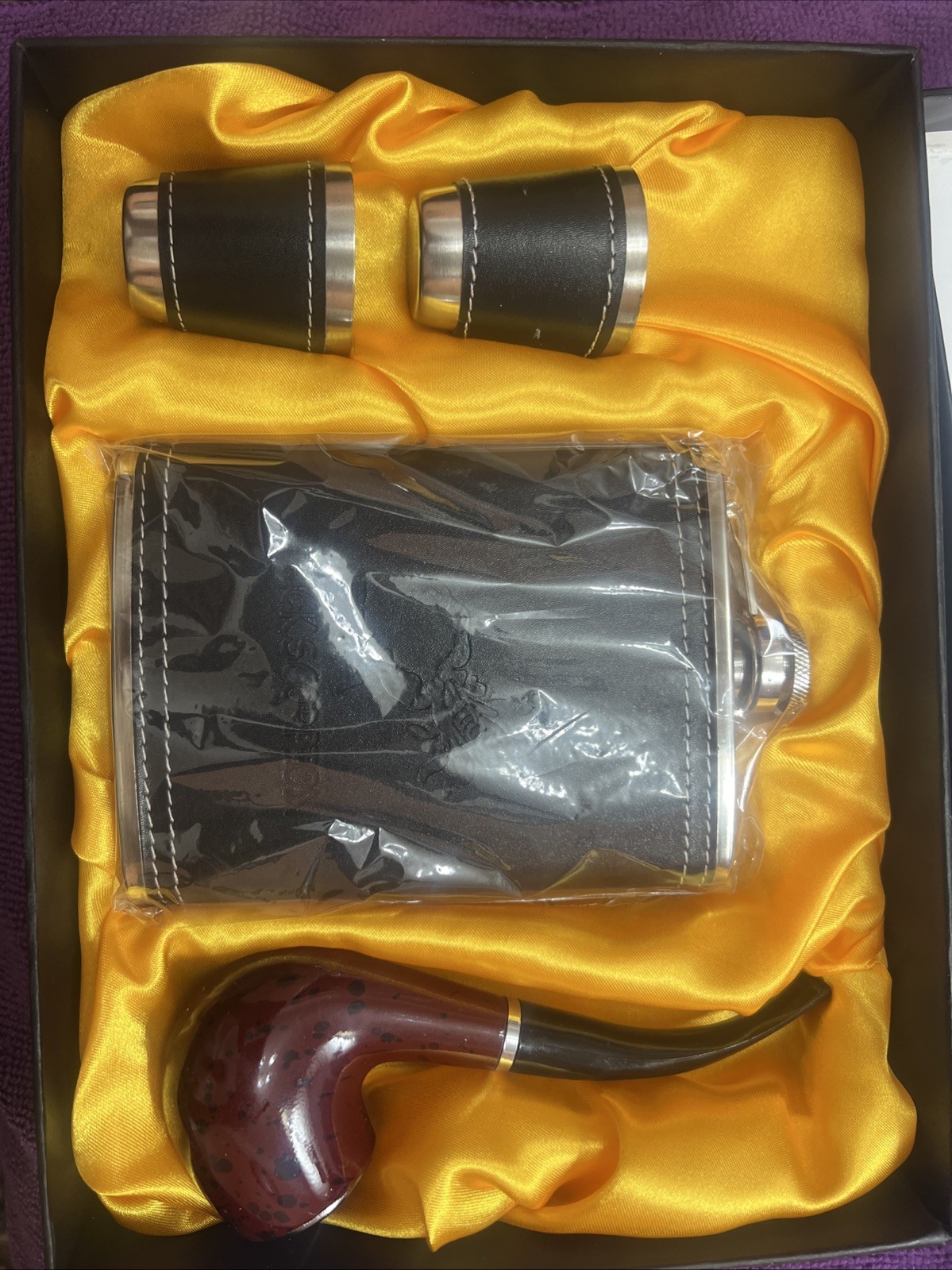 Tobacco Pipe and Bottle Set