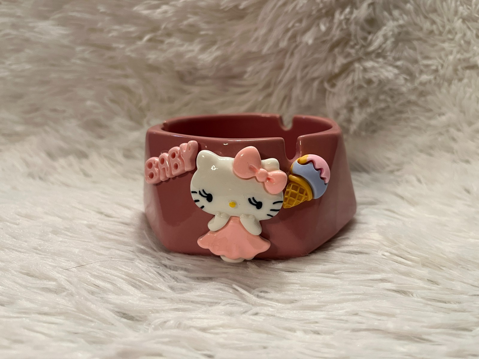 Pink Hello Kitty Ceramic Ashtray New in Box Tabletop Portable Cigarette Ashtray