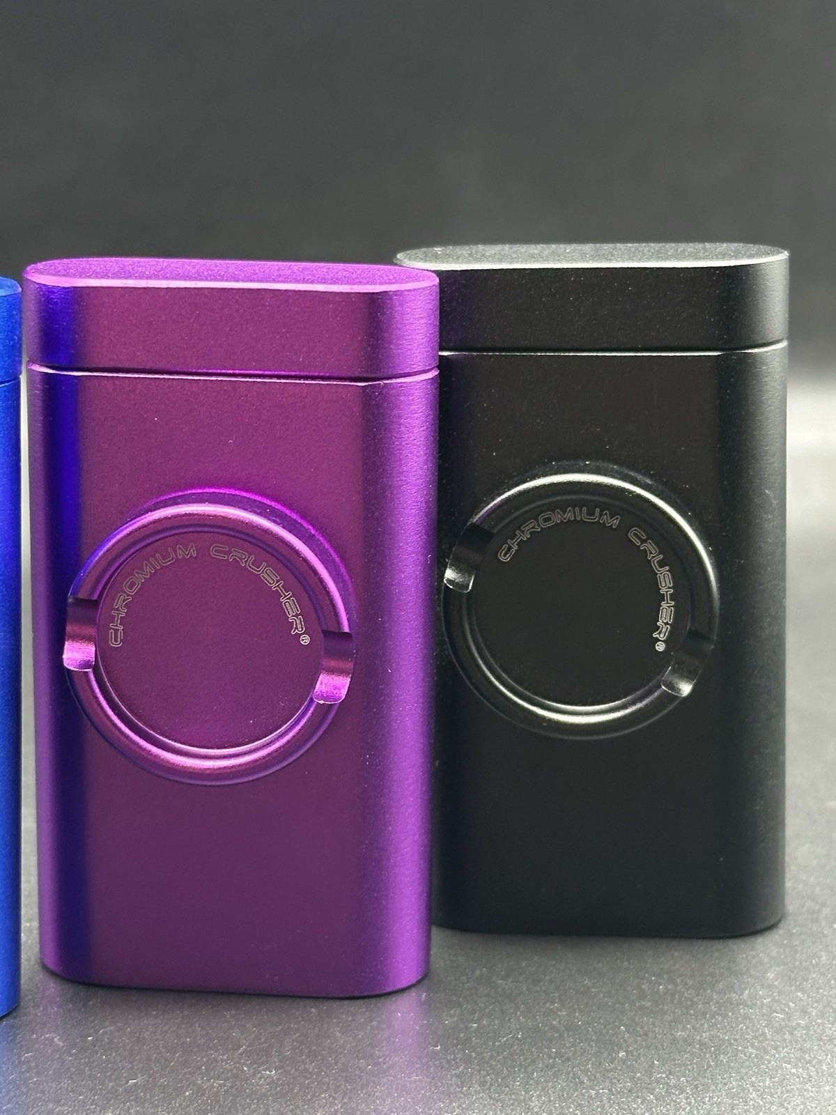 DUGOUT MAGNETIC ALUMINUM WITH GRINDER, ASHTRAY, STORAGE, AND ONE HITTER