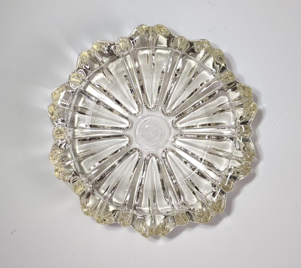 Vintage Ashtray/Trinket Dish Hazel Atlas Clear Crystal Glass Daisy 3” Small