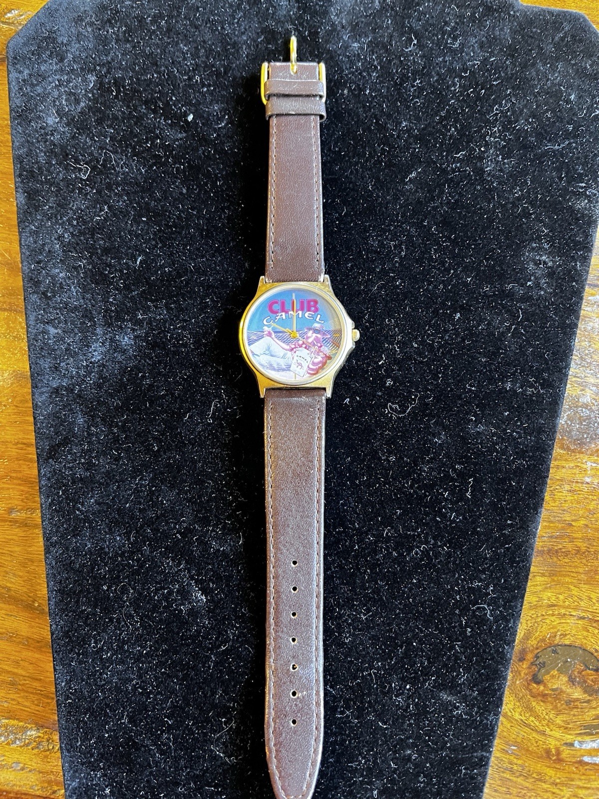 Vintage 90s Club Camel Joe Camel Watch Gold Case Brown Leather Band Quartz 27 mm