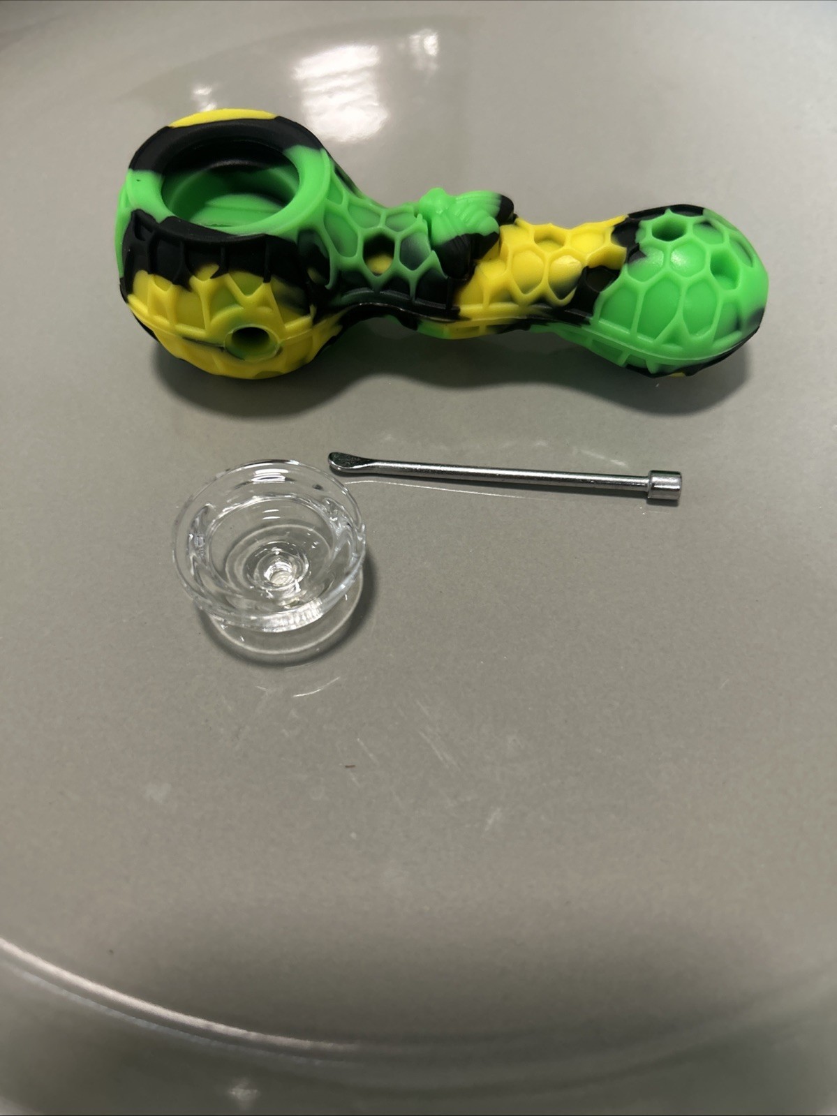2- 4″ Unbreakable Silicone HoneyBee Hand Pipe, Green/black/yellow – Pipe Travel