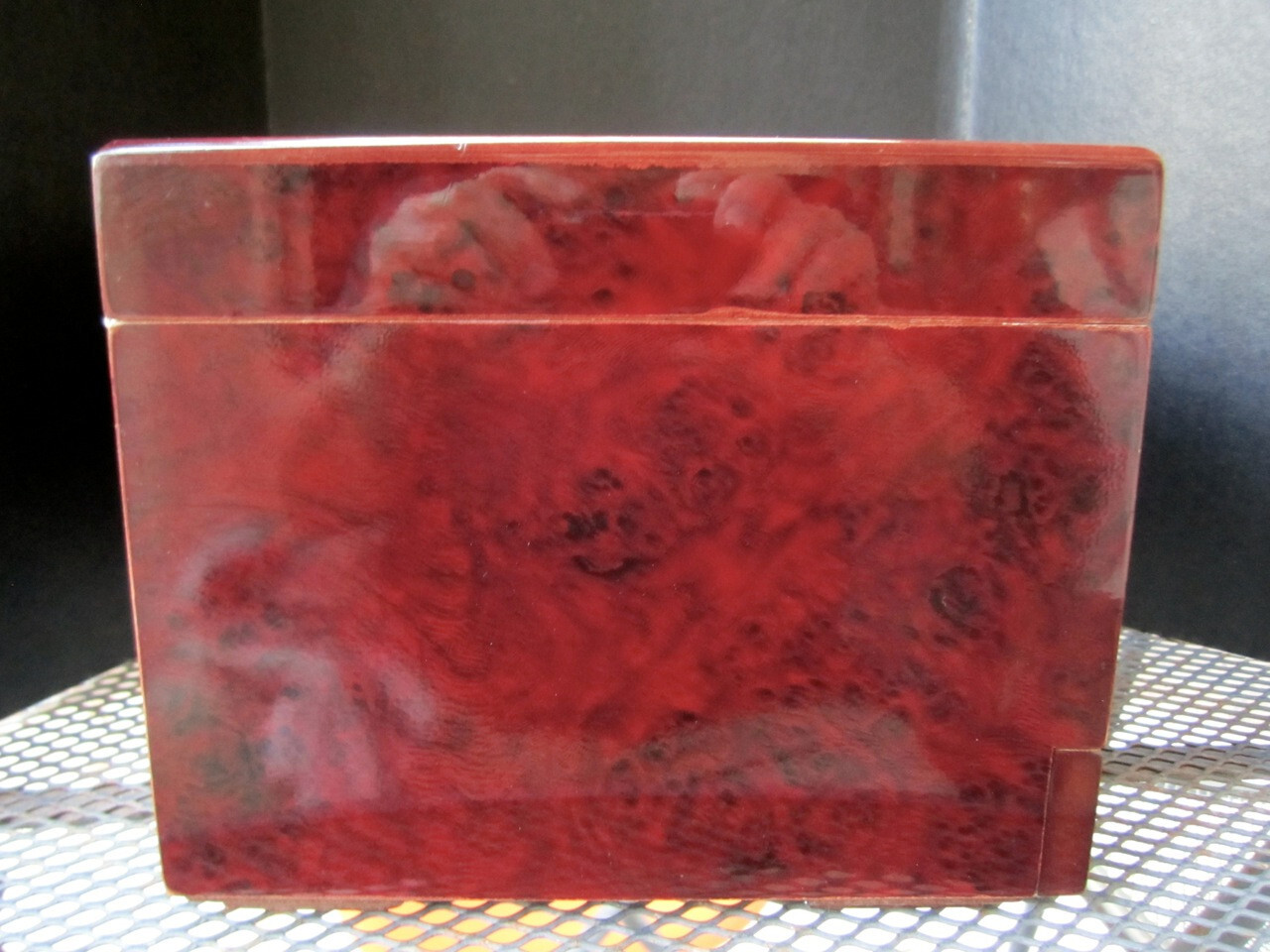 Cherry Chalet Glasstop Humidor w/ Drawer – New !!!