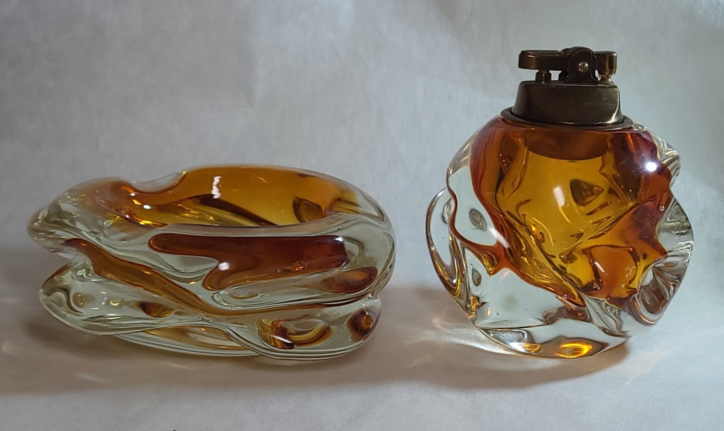 Murano Sommerso Amber Clear Glass Swirl Table Lighter and Ashtray Matching Set