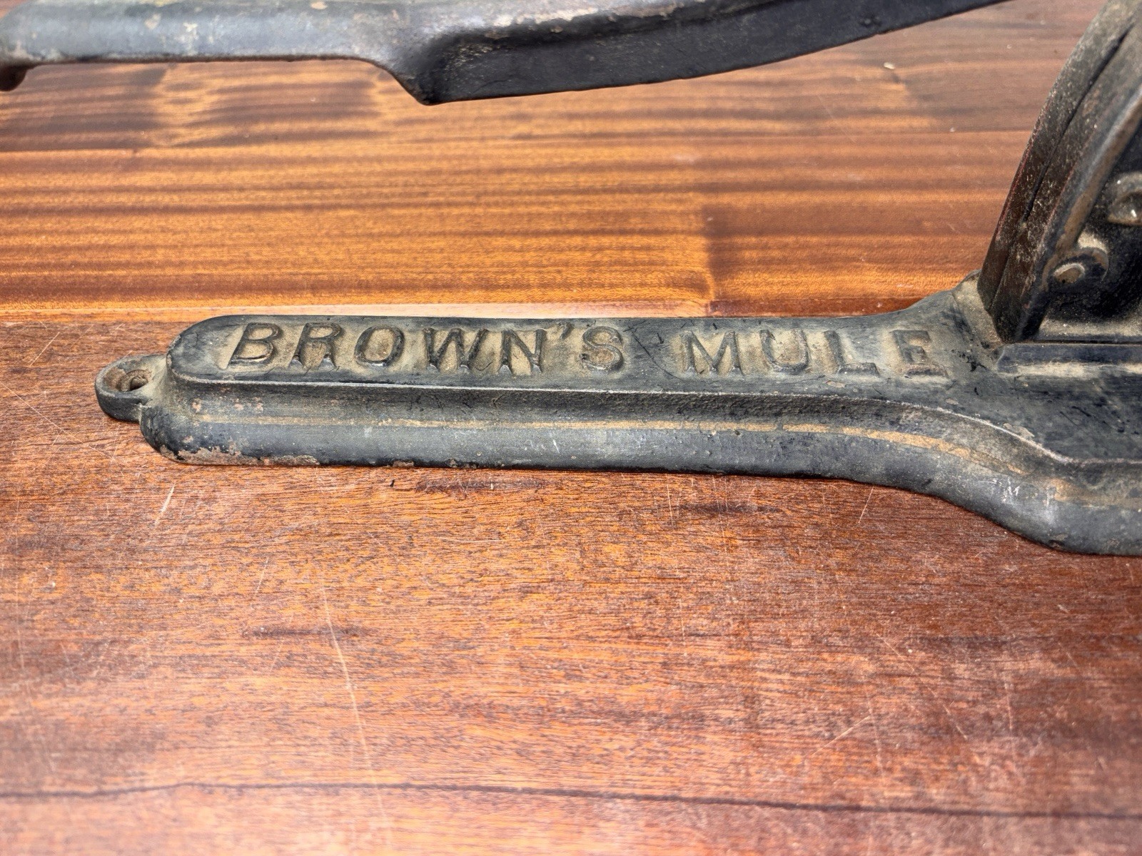 Brown Mule R.J Reynolds Tob Co Chewing Tobacco Plug Cast Iron Cutter Choppers