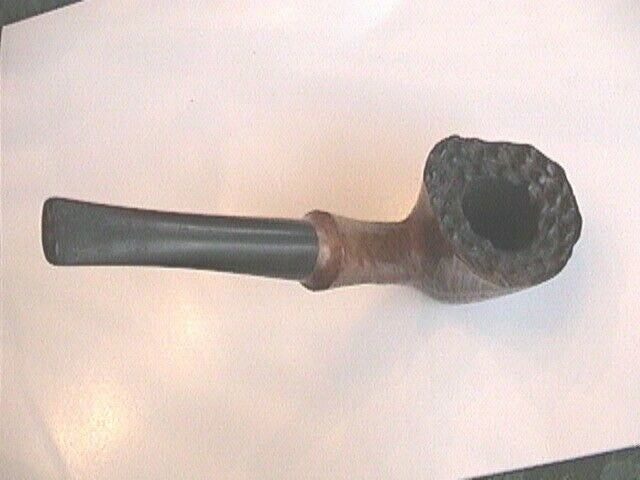 VINTAGE MADE IN CANADA FREE STANDING TWO DOTS BRIGHAM SMOKING PIPE