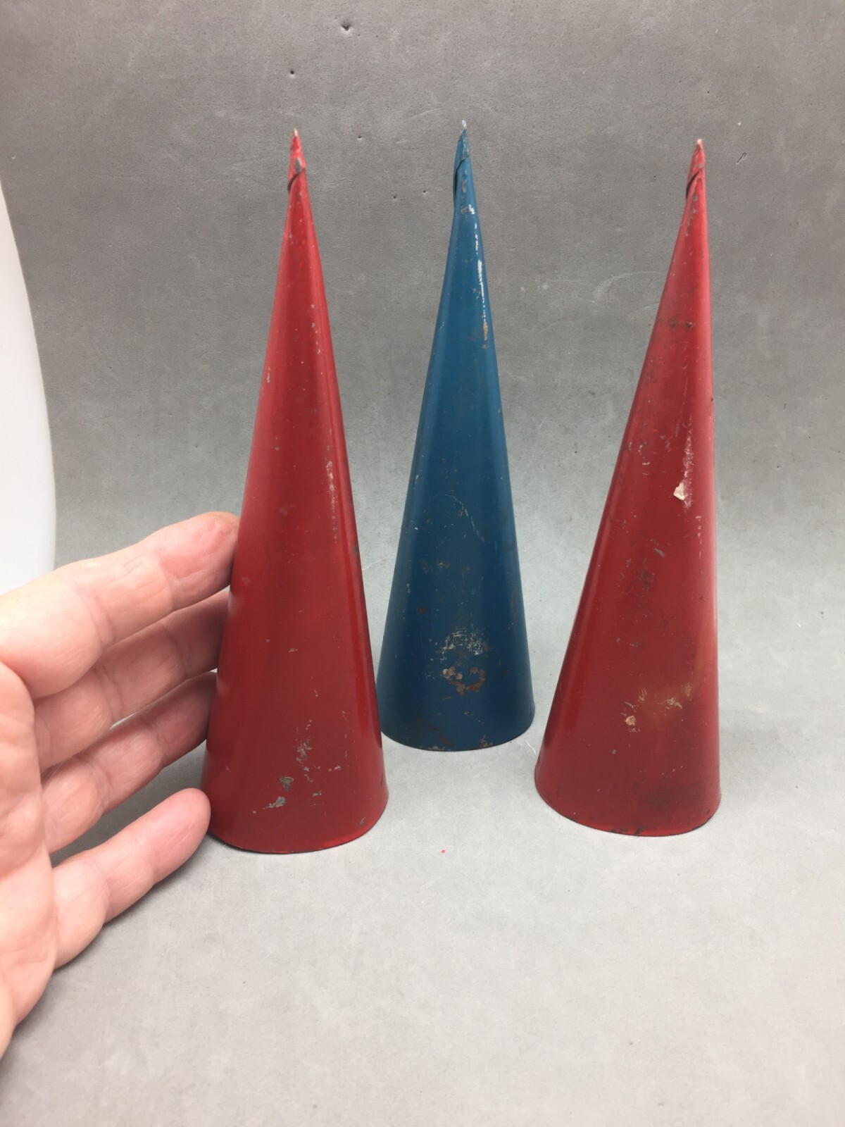 Vintage Tobacco Spear Lot 3 Steel Cone Christmas Tree Shape 7″ Red Blue Kentucky