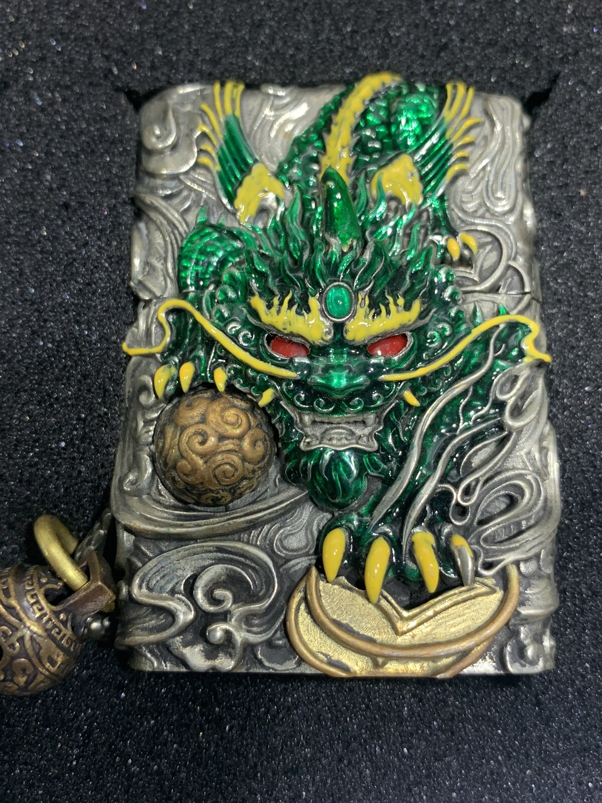 Zippo Dragon silver & green Zippo Lighter Heavy New In Wood Box