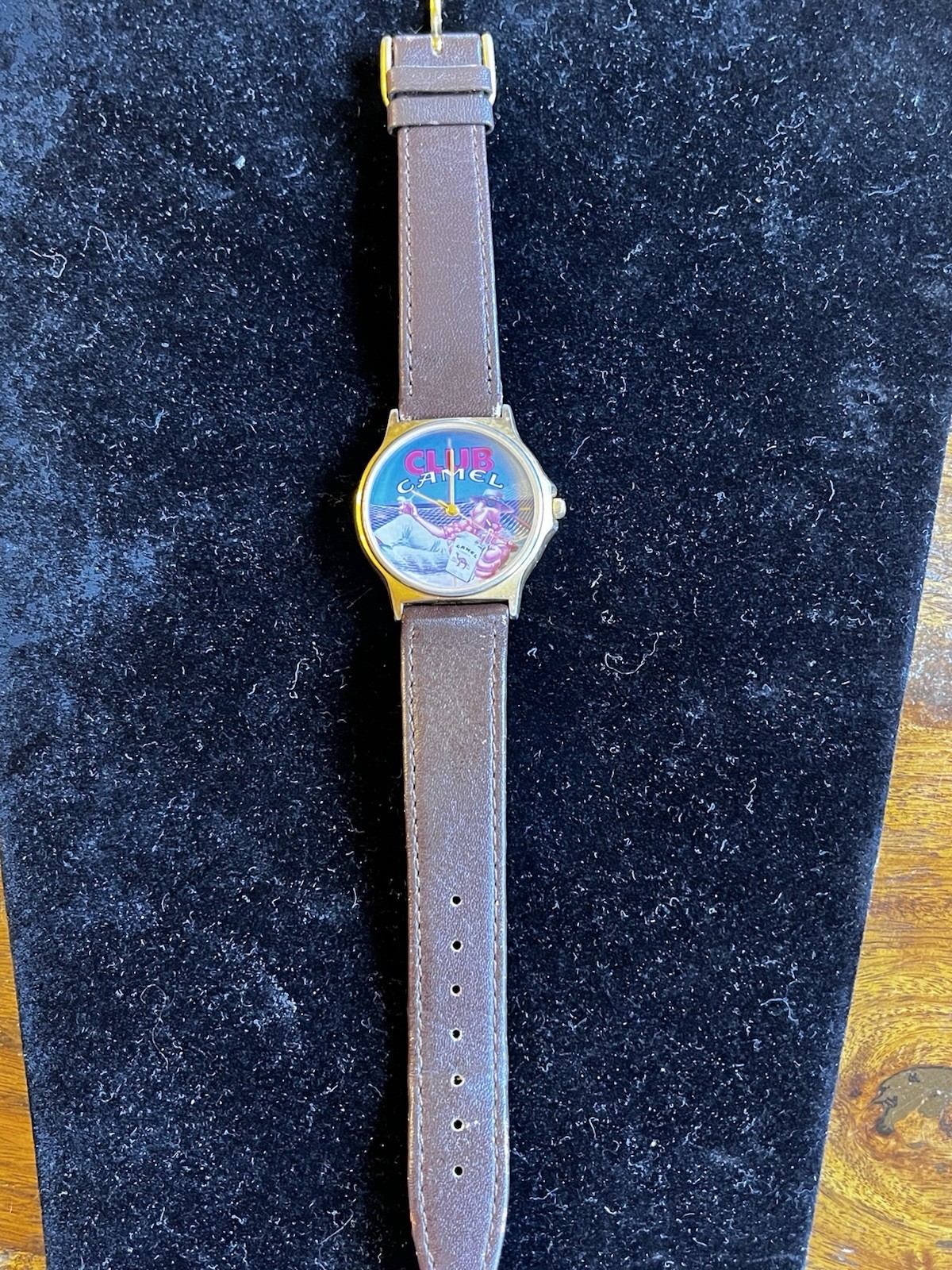 Vintage 90s Club Camel Joe Camel Watch Gold Case Brown Leather Band Quartz 27 mm