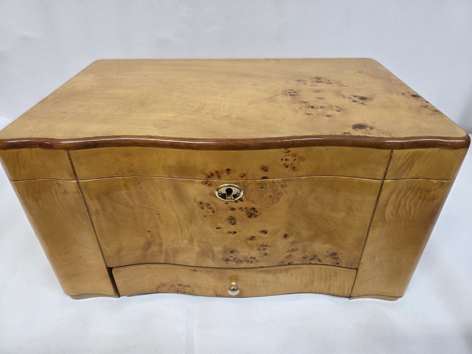 Cuban Crafters Humidor Havana Cubano Custom for 150 Cigars- Excellent!