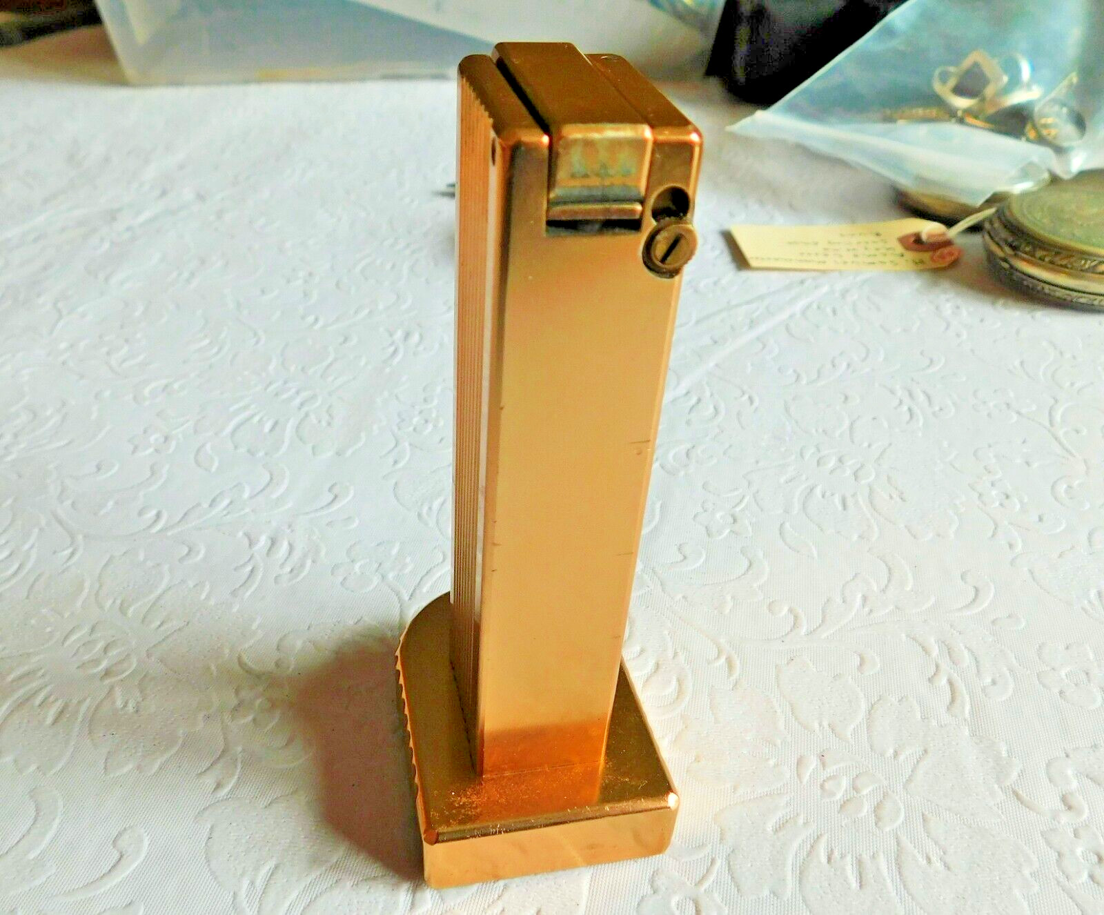 VINTAGE ART DECO 4 1/4″ TABLE LIFT ARM LIGHTER CYGNUS JAPAN CHAMPAGNE GOLD !