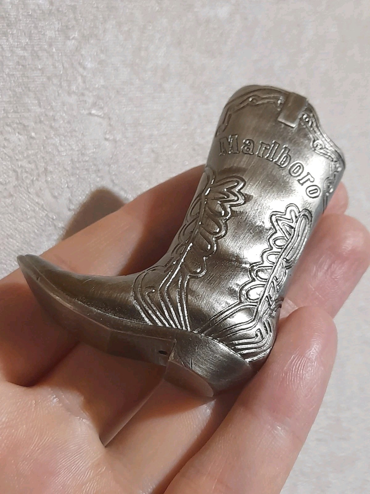 VINTAGE MARLBORO LOGO COWBOY BOOT METAL CASE,Gray-Silver,NOS