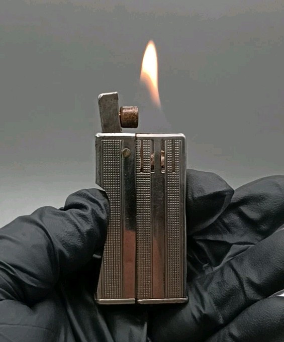 Vintage Karat 99 Squeeze Art Deco Petrol Lighter Dubsky – Working