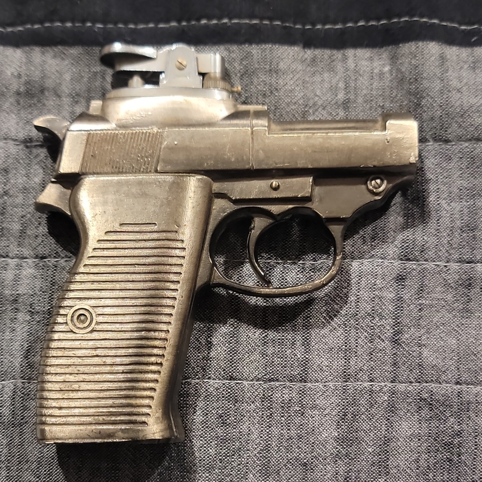 Gun-Shaped Collectible Metal Lighter, Pistol Style Gun Design