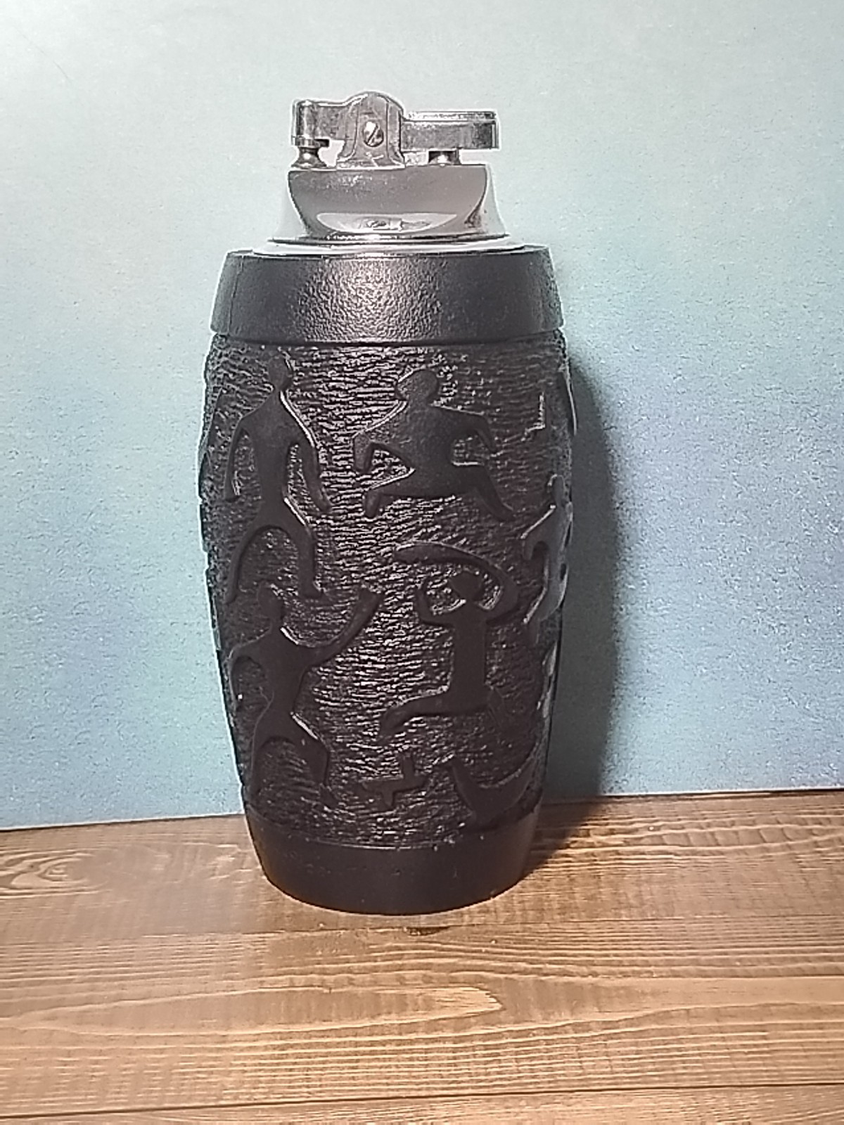 VTG Coco Joe Black Carved Tribal Lava Table Lighter Hawaii *Untested Petroglyph