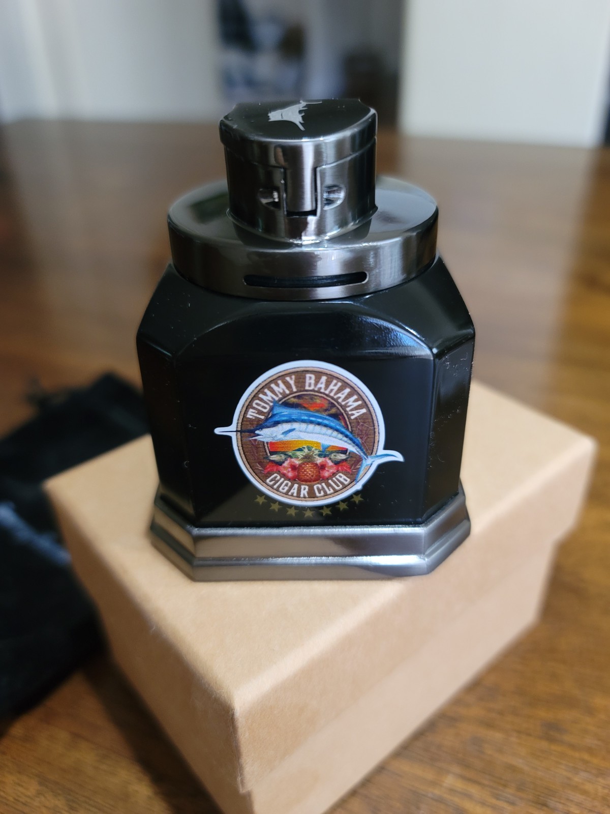 Tommy Bahama TH31944 Tabletop Cigar Lighter – Cigar Band Black/023 – NEW in Box