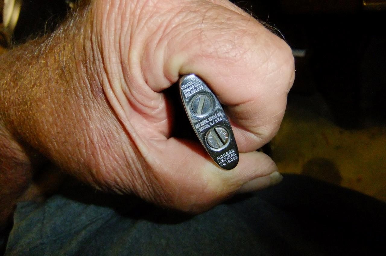 Vintage Ronson WWII Era Art Deco Pocket Lighter never fired needs flint eagle