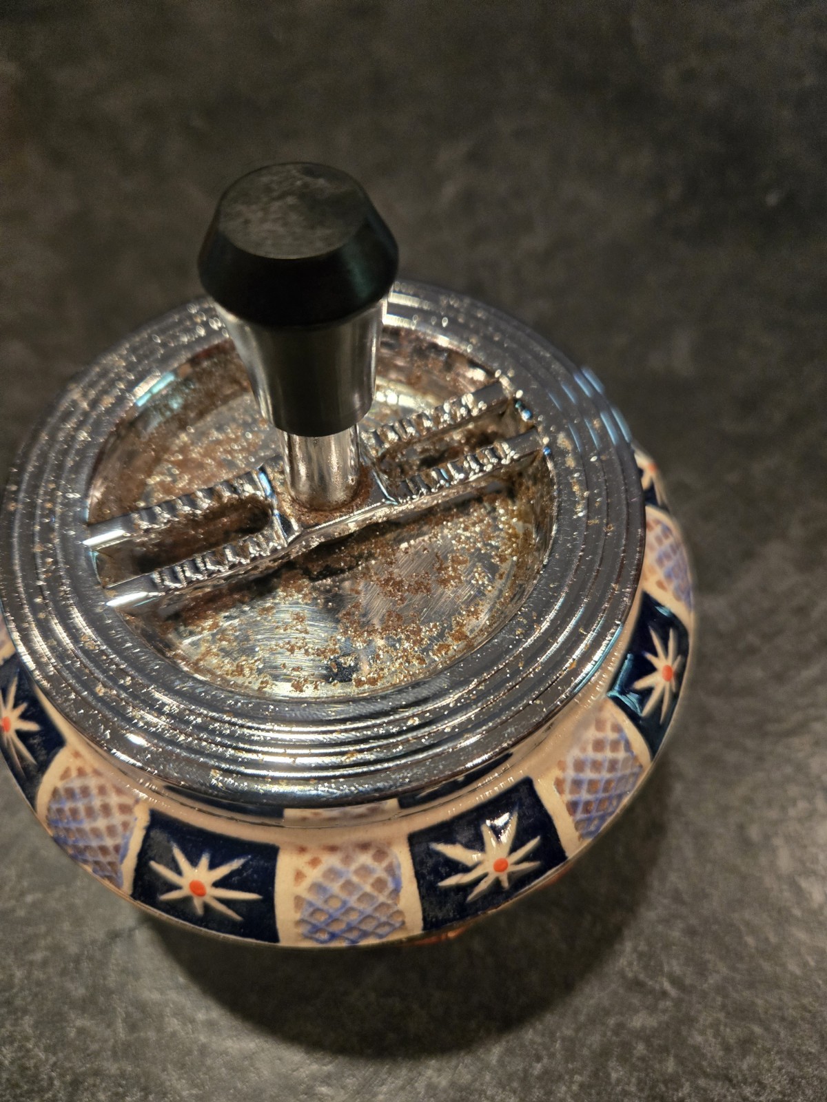 Schloss Vintage GERZ Hand Painted Stein Ceramic Spin Roulette Ashtray Germany
