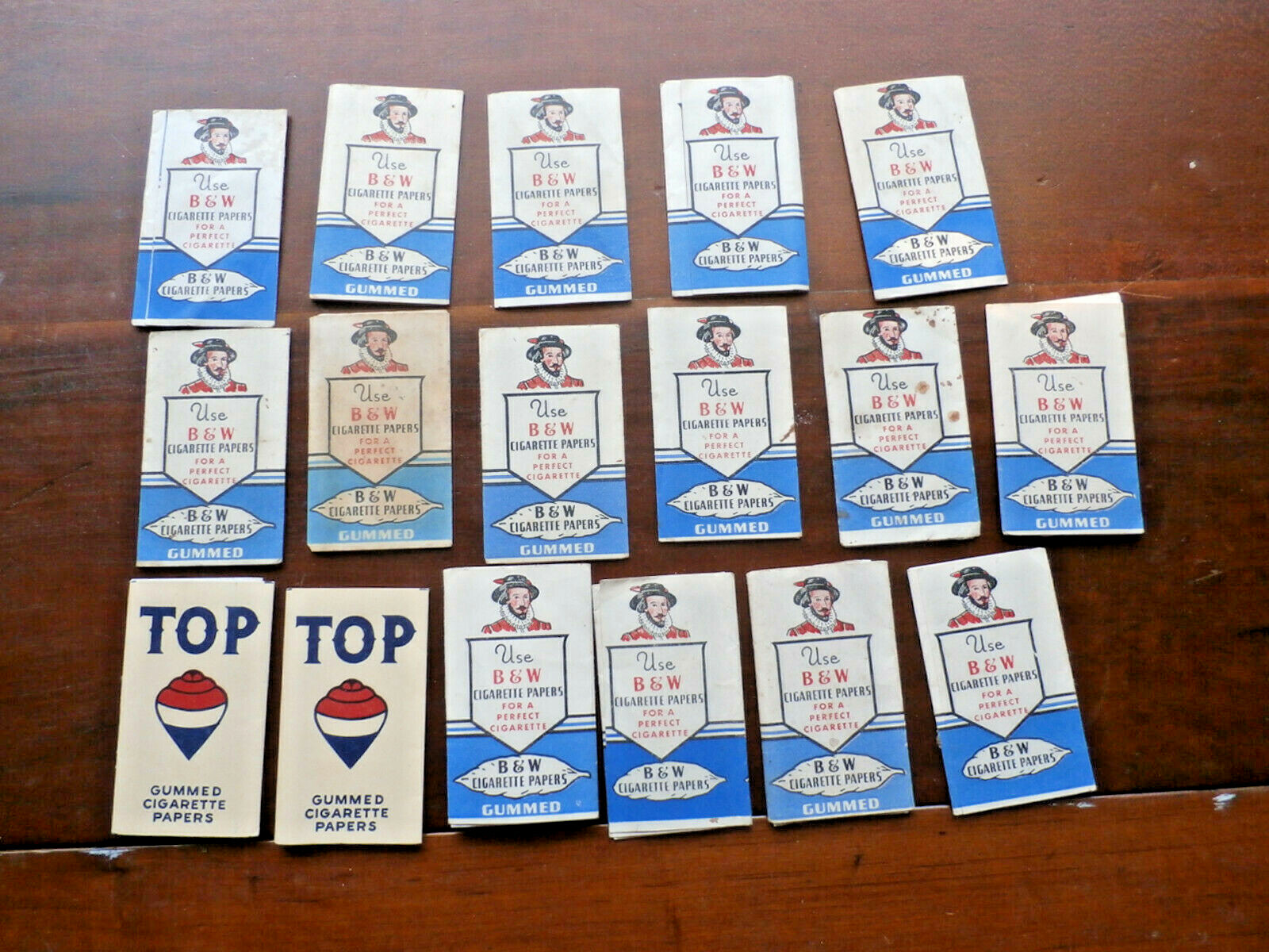 15 B & W CIGARETTE PAPERS AND 2 TOP CIGARETTE PAPERS–17 TOTAL