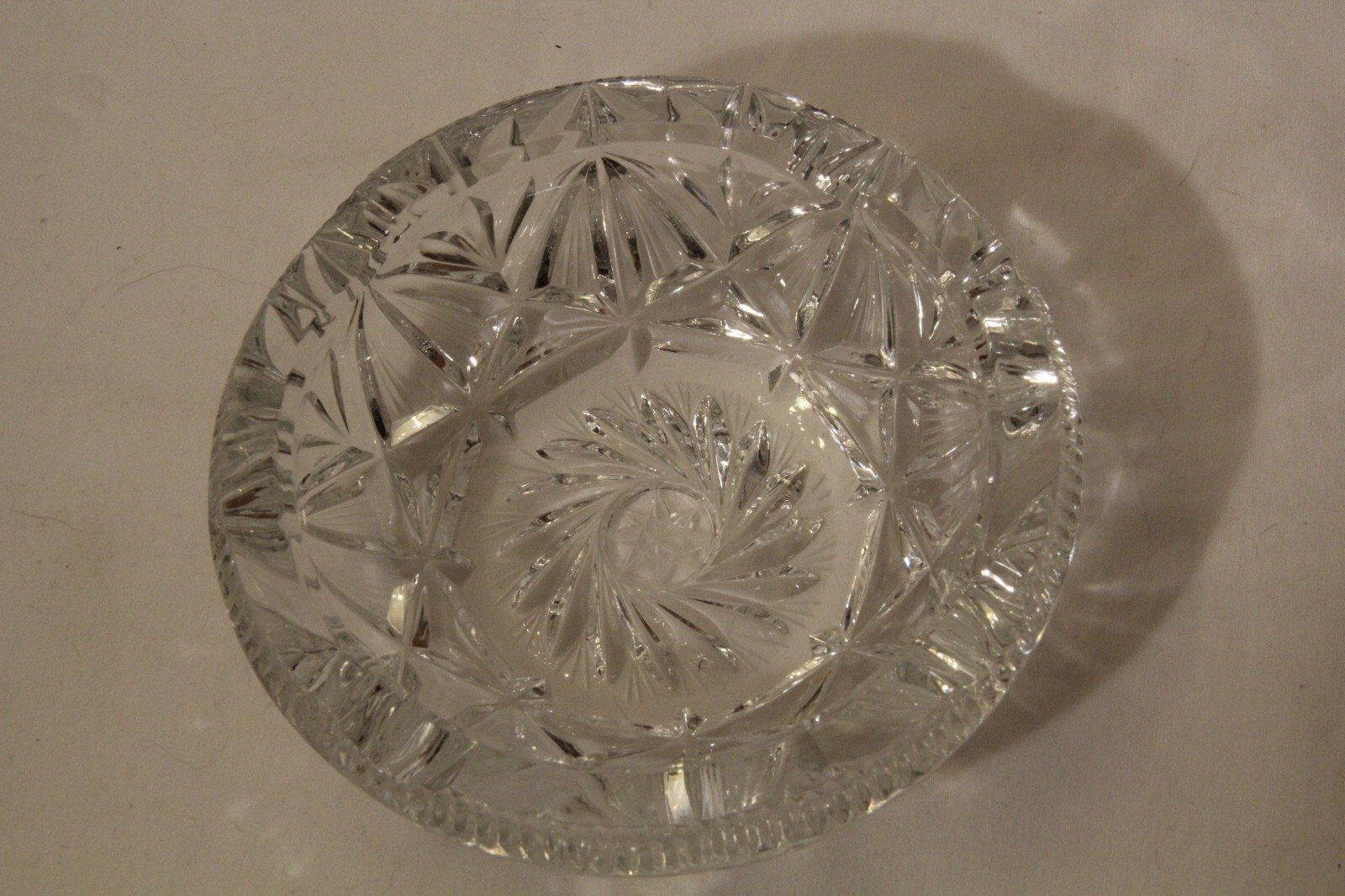 Vintage Cigar Ashtray Lead Crystal Glass 8 Point Star 5.25″w cigarette
