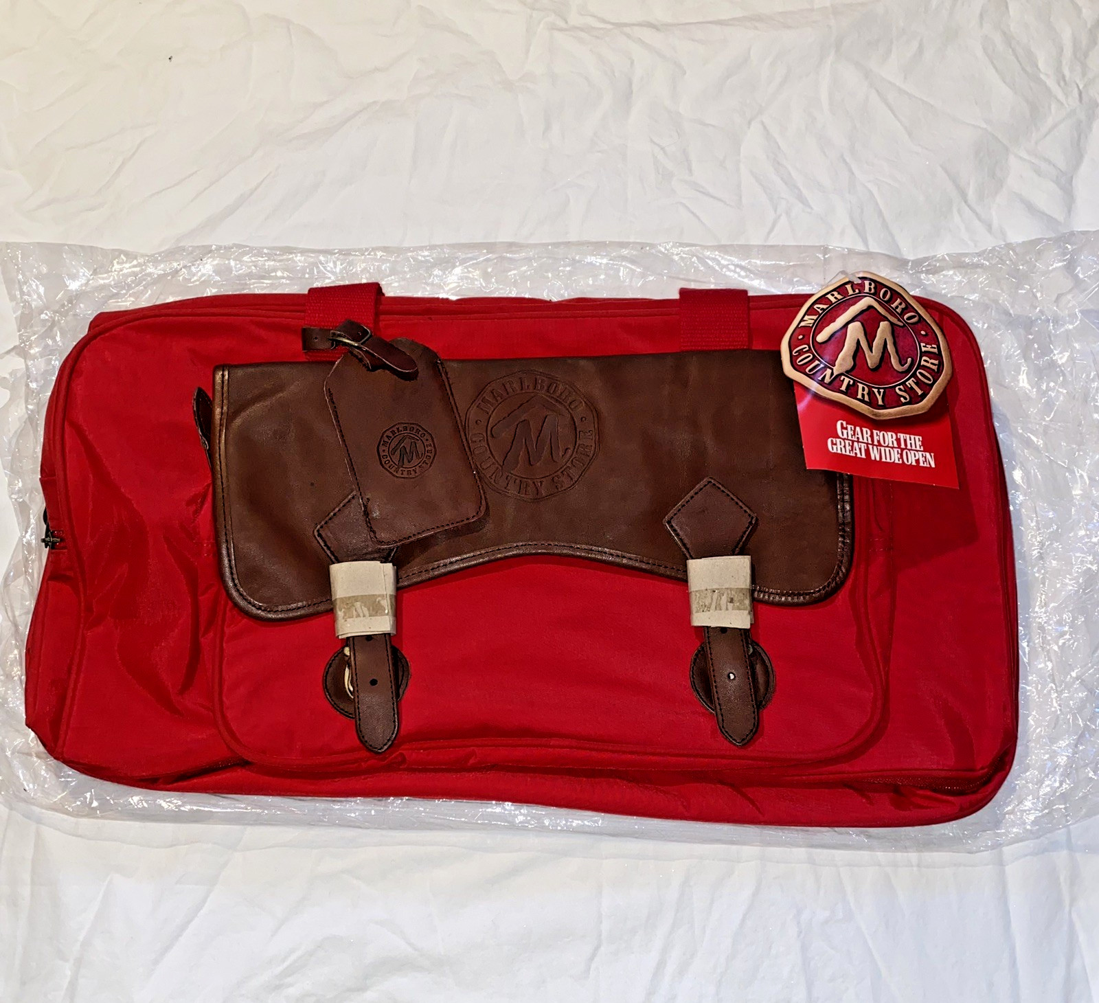 Vintage Marlboro Country Store Red Canvas Leather Shoulder Travel Duffle Bag NWT