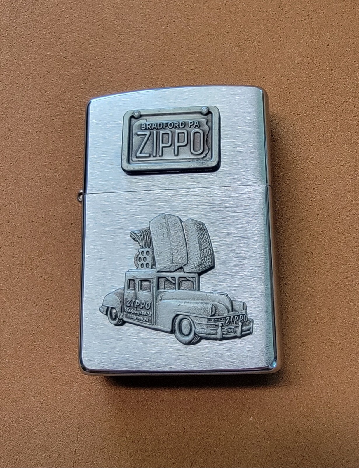 VINTAGE 1998 COTY ZIPPO CAR ZIPPO LIGHTER
