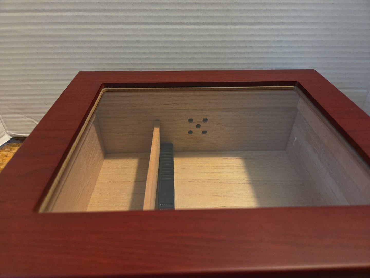 MANTELLO Cigars Humidor Glass Top Cedar Lined Cigar Box Holds 50 Great Gift!