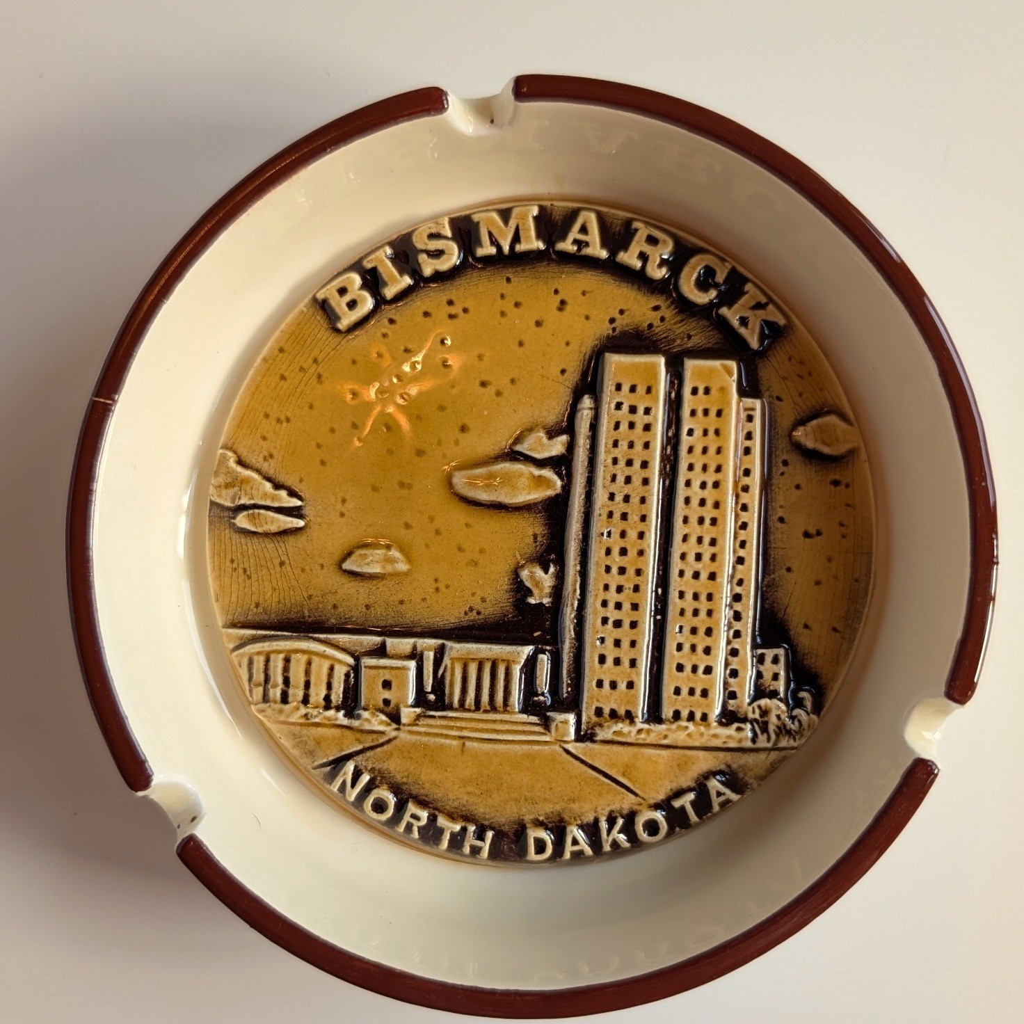 Bismarck North Dakota Ceramic Ashtray State Capitol Souvenir VTG MCM