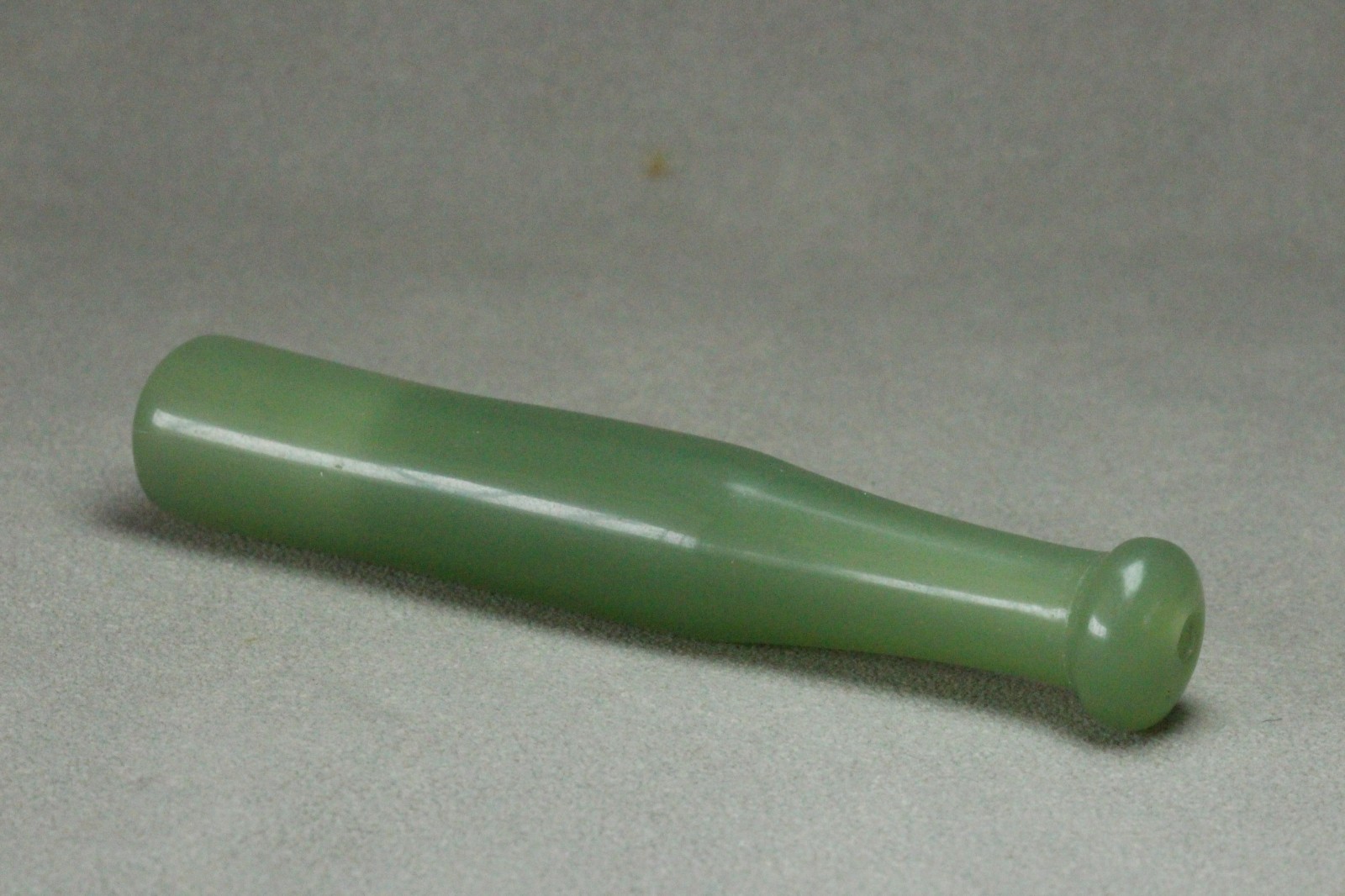 China Natural Jade Pipe cigarette Holder Joint Men Healthy Cigarette Filter