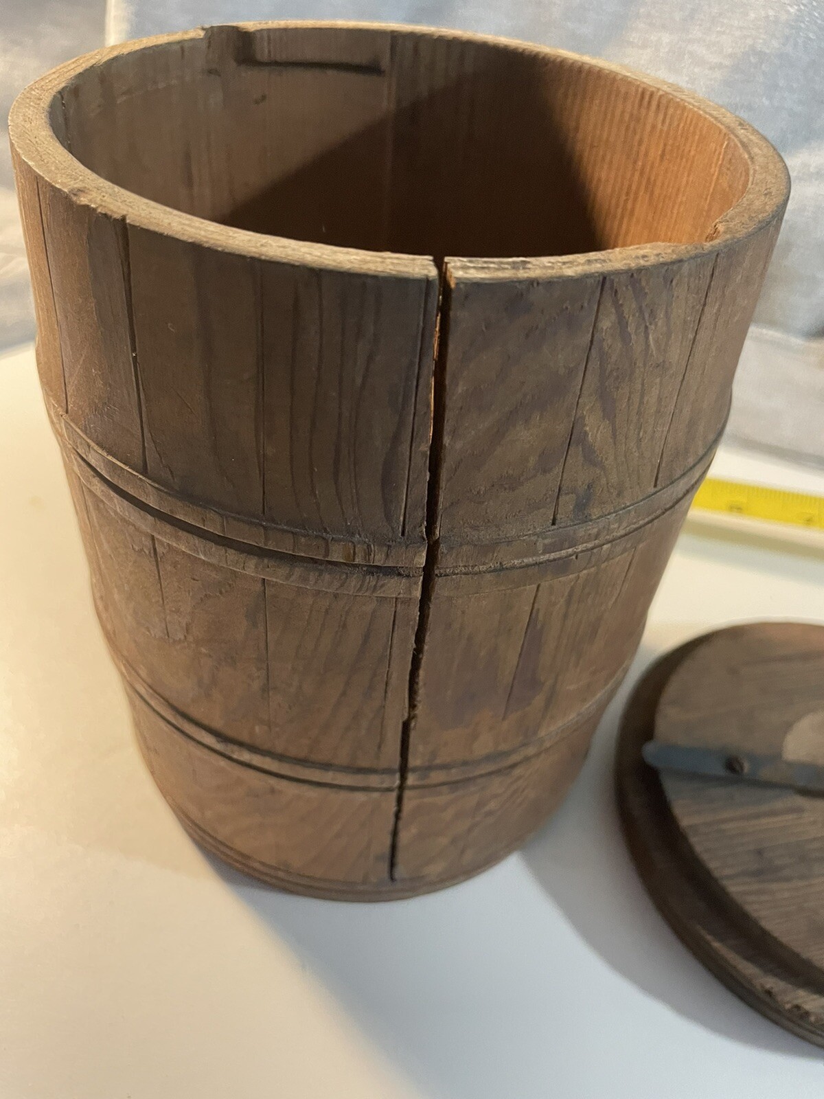 1930s BRIGGS SMOKING TOBACCO BARREL HUMIDOR Wooden Advertising Tobacco Container