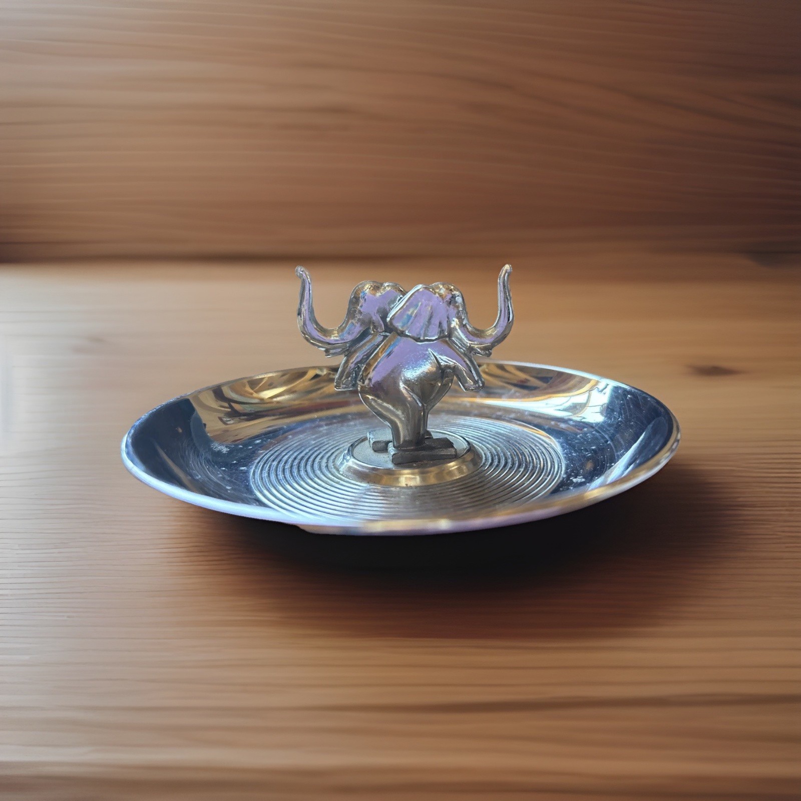 Vintage 1950’s Hamilton Pincherette Silvertone Elephant Ashtray Mid-Century USA
