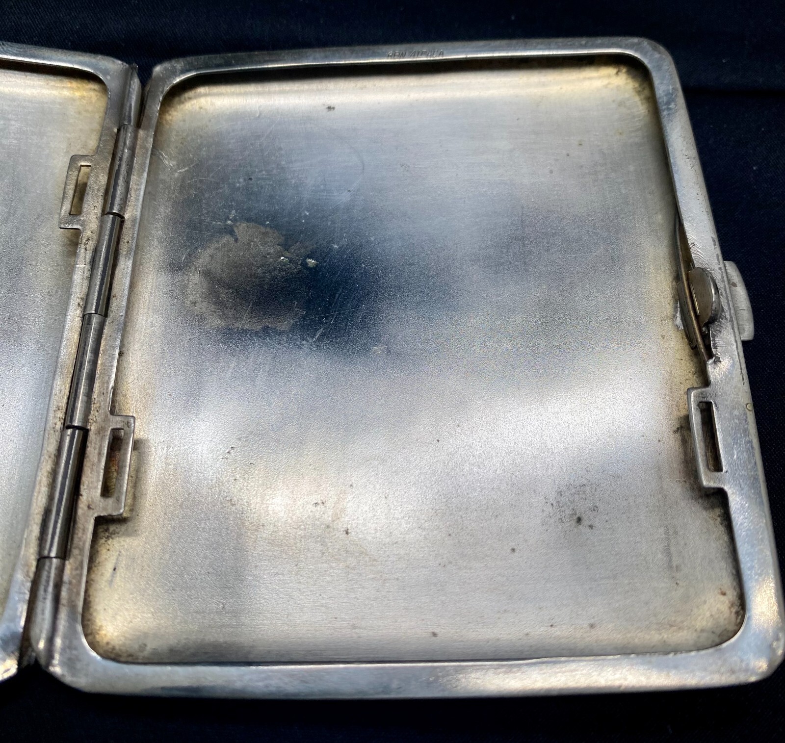 PAIR OF VINTAGE CIGAR CIGARETTE CASES ONE IN GERMAN SILVER & OTHER IN BRONZE